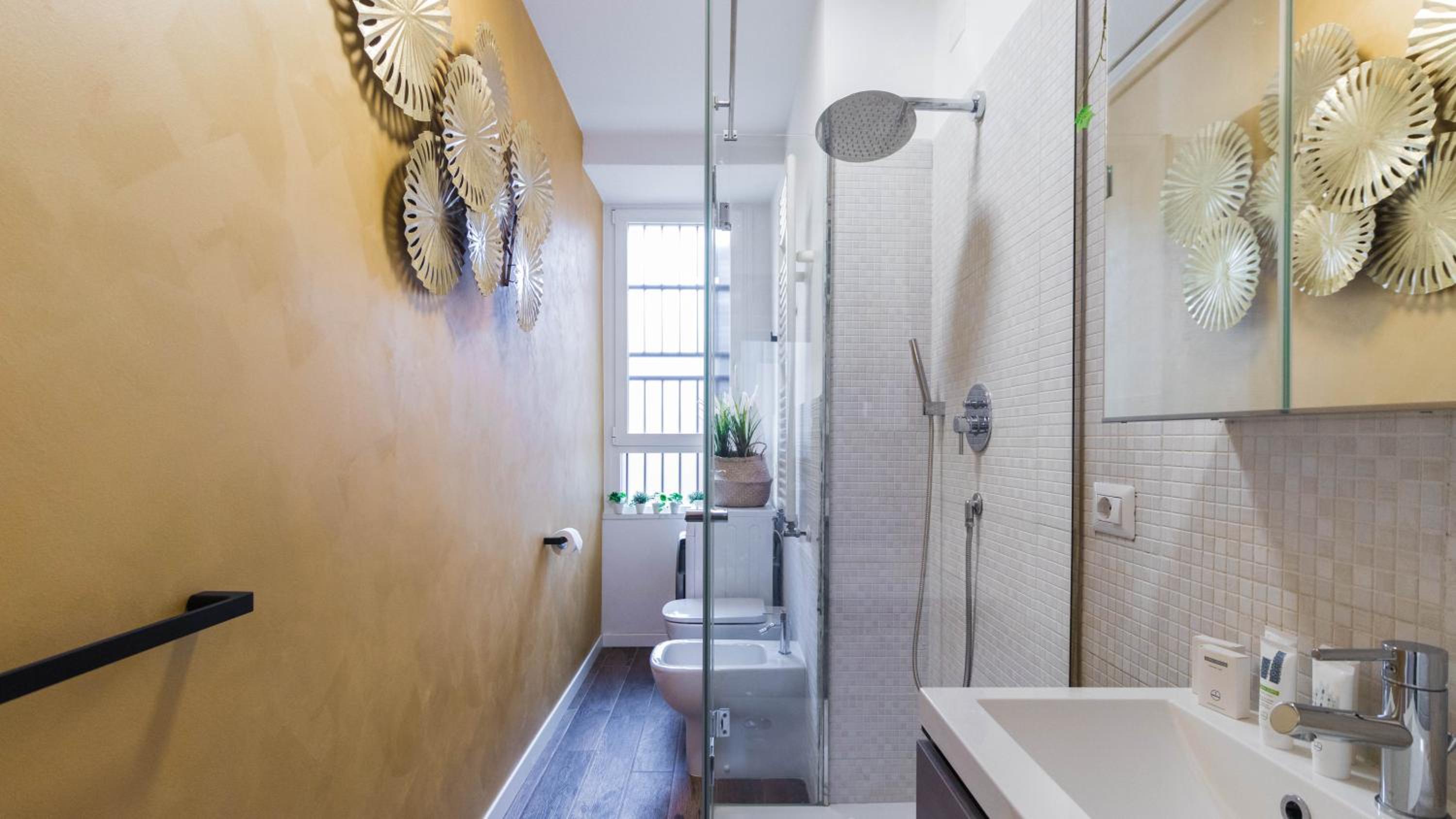 Chavez 2 en Milan — bathroom