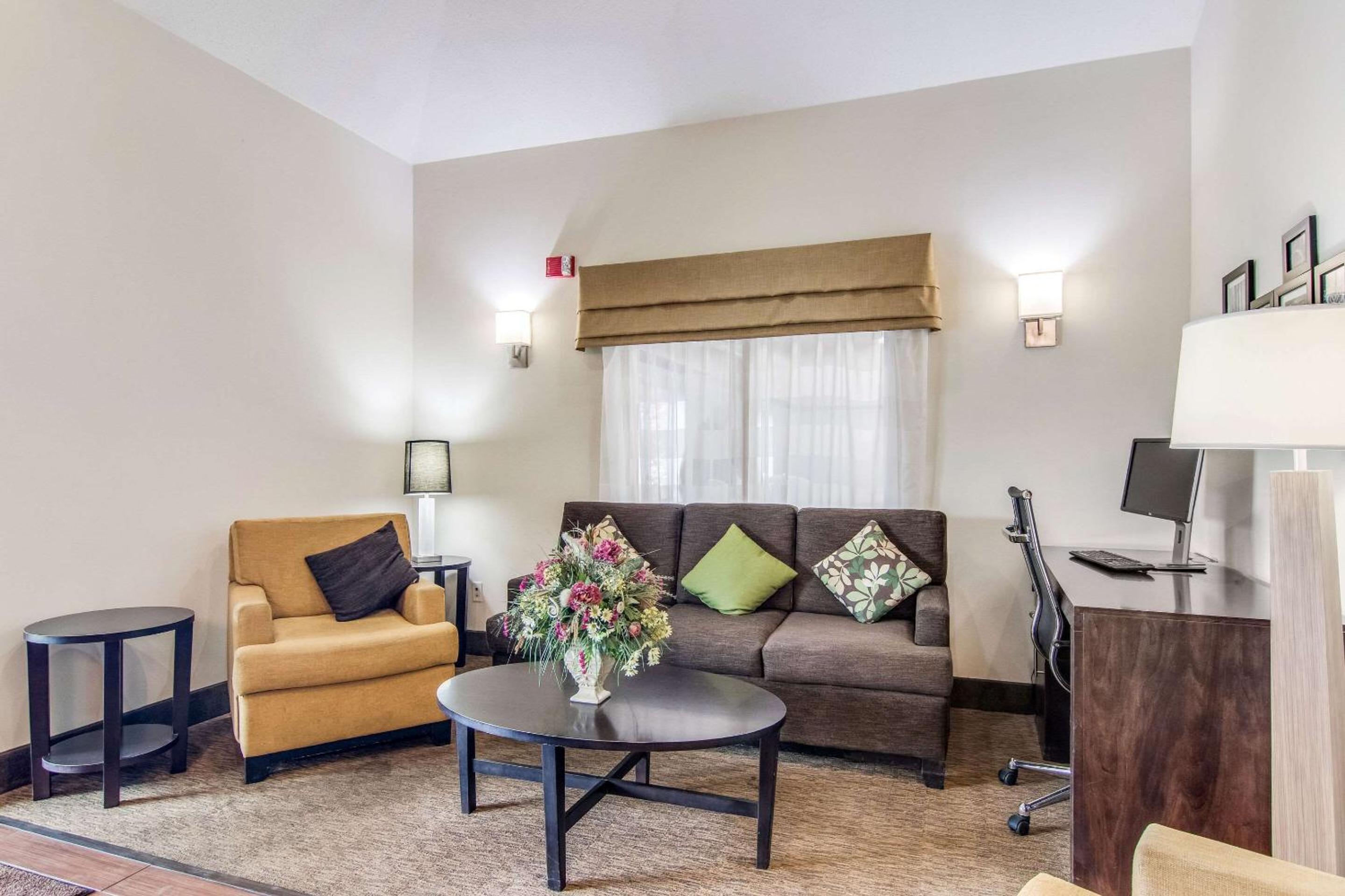 Sleep Inn Austintown - Youngstown, West view 5