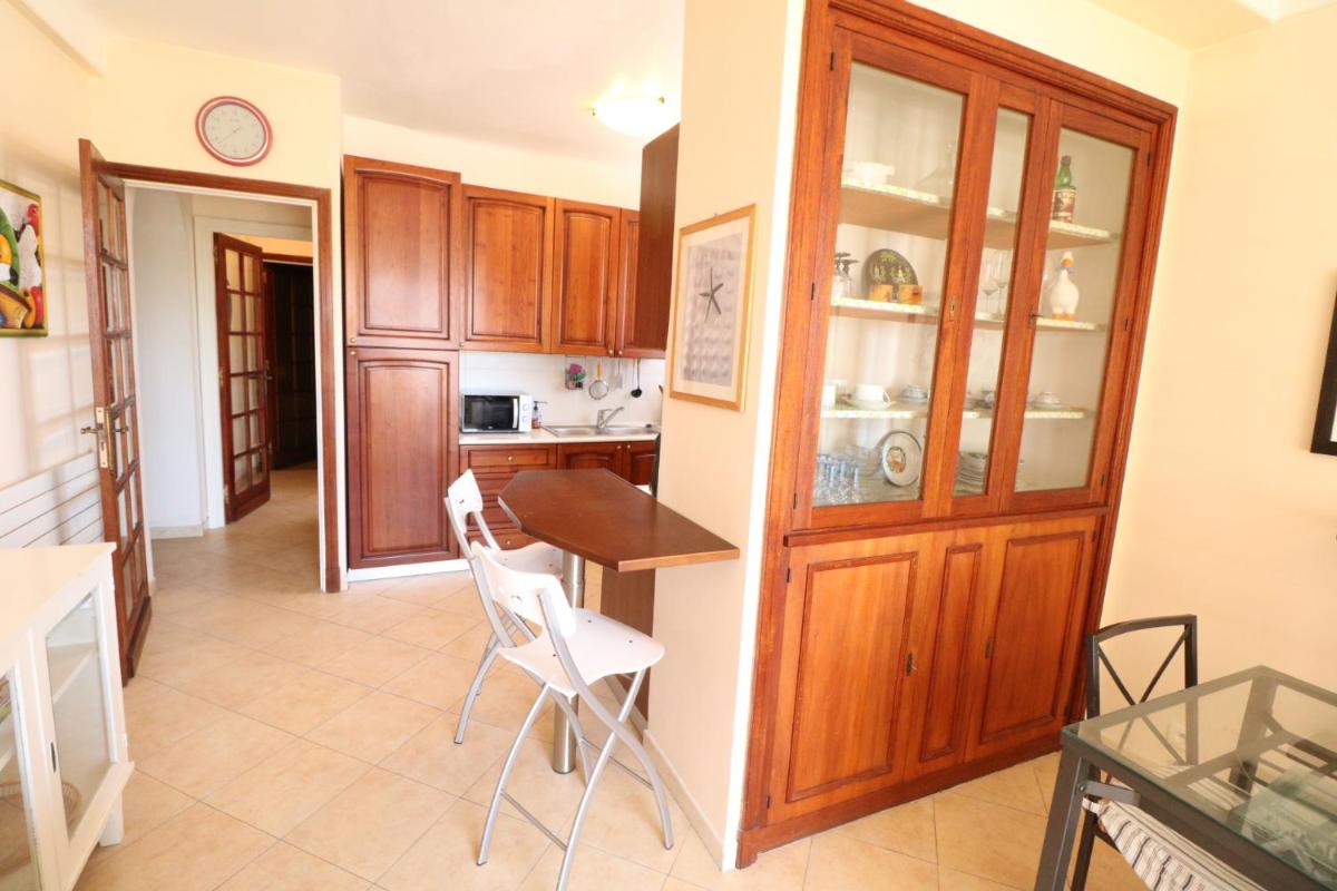 1 Bedroom Henri IV on the Croisette 240 photo 5