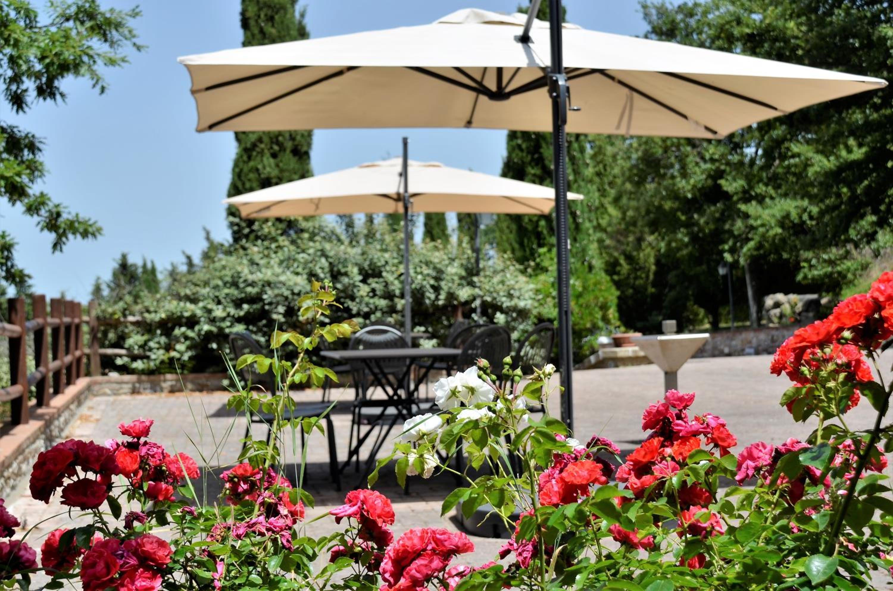 Villa Le Polle di Meletro - Exclusive Tuscan Villa with Private Pool & Panoramic Glass Sauna