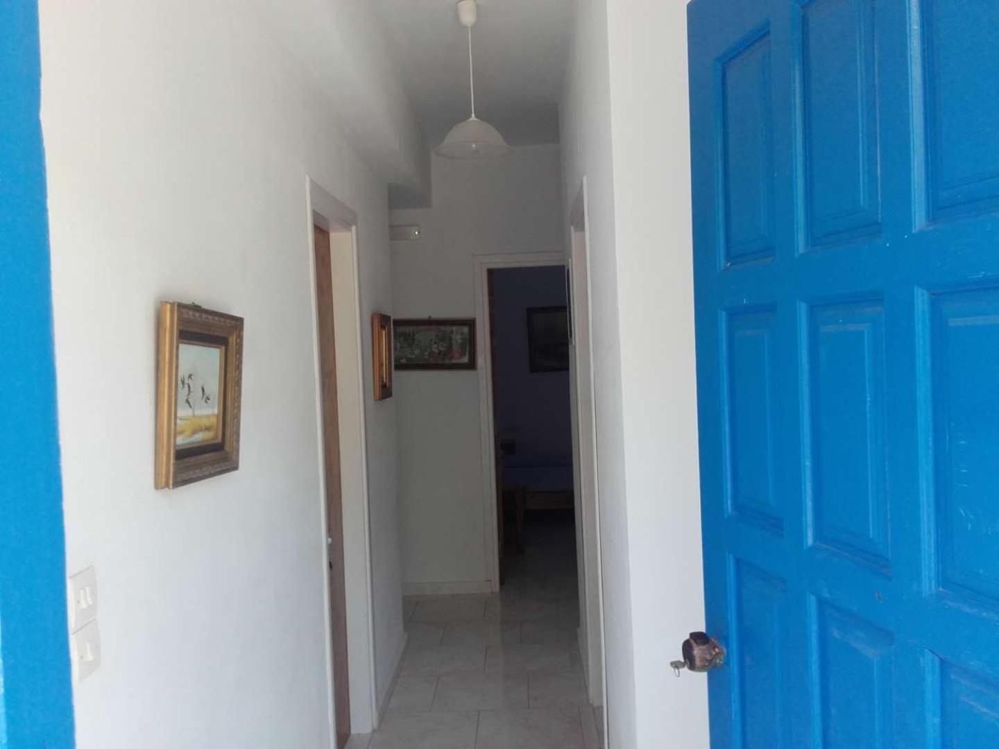 Nikos Apartments