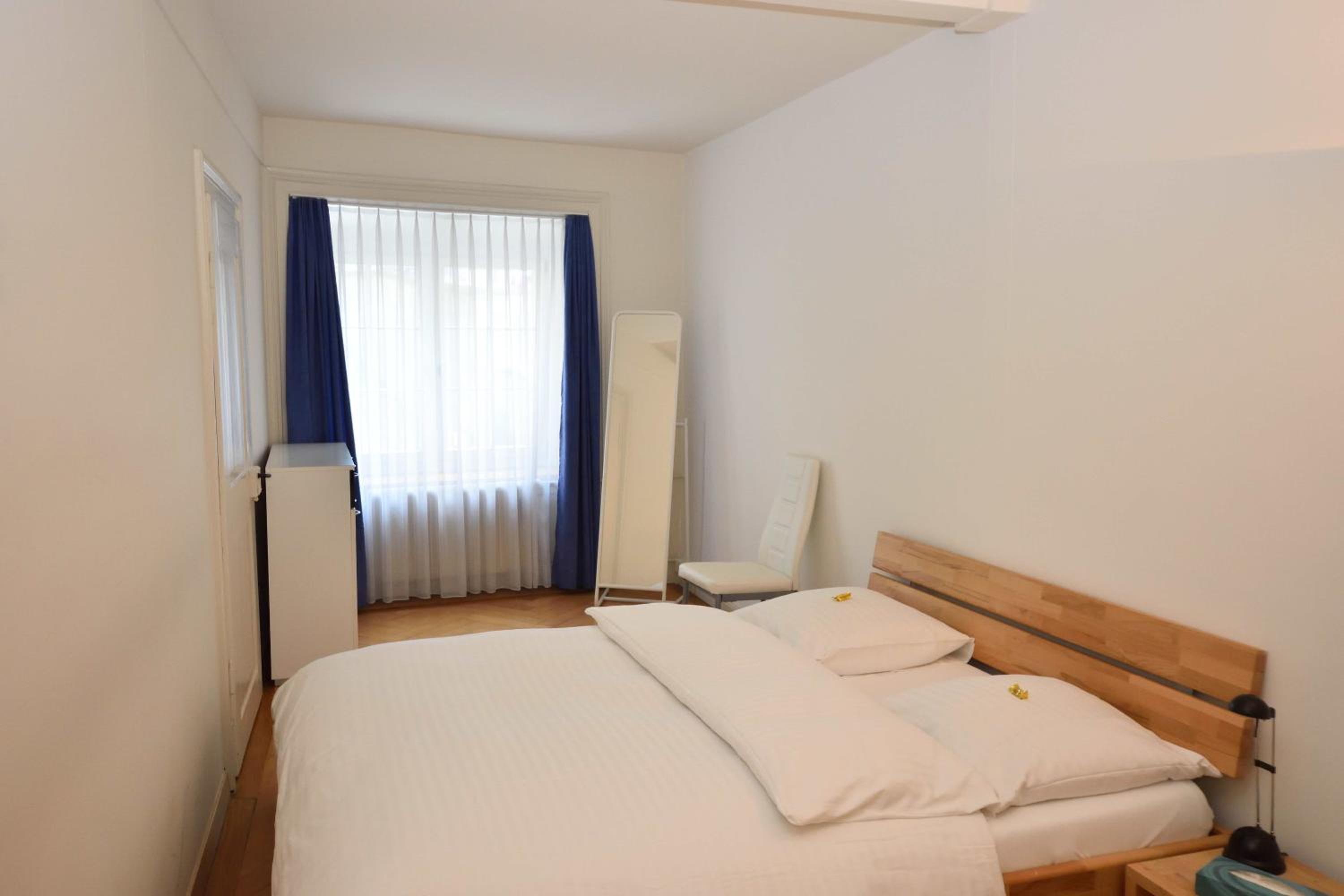 1BR flat in historical center - Symbol 3