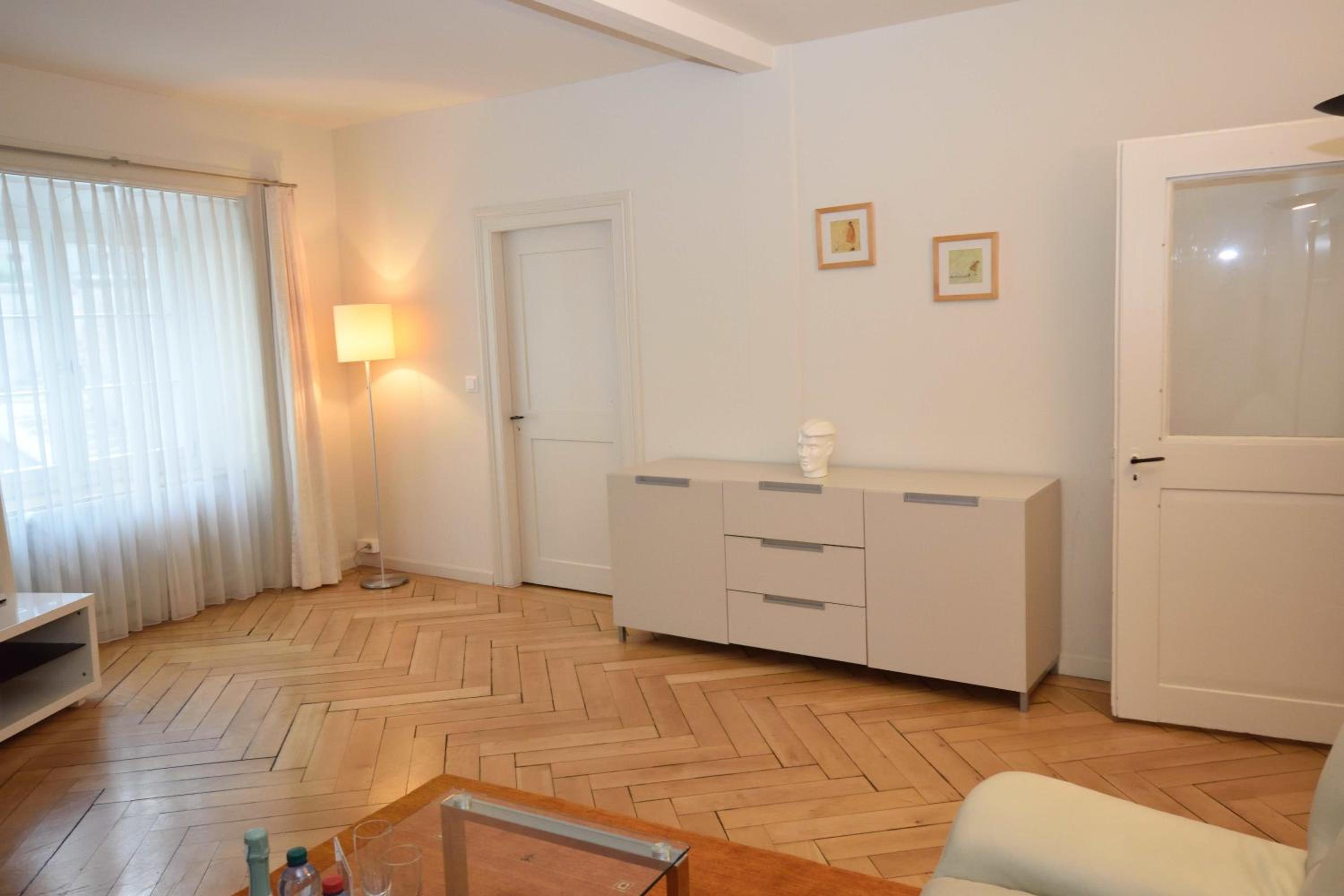 1BR flat in historical center - Symbol 3