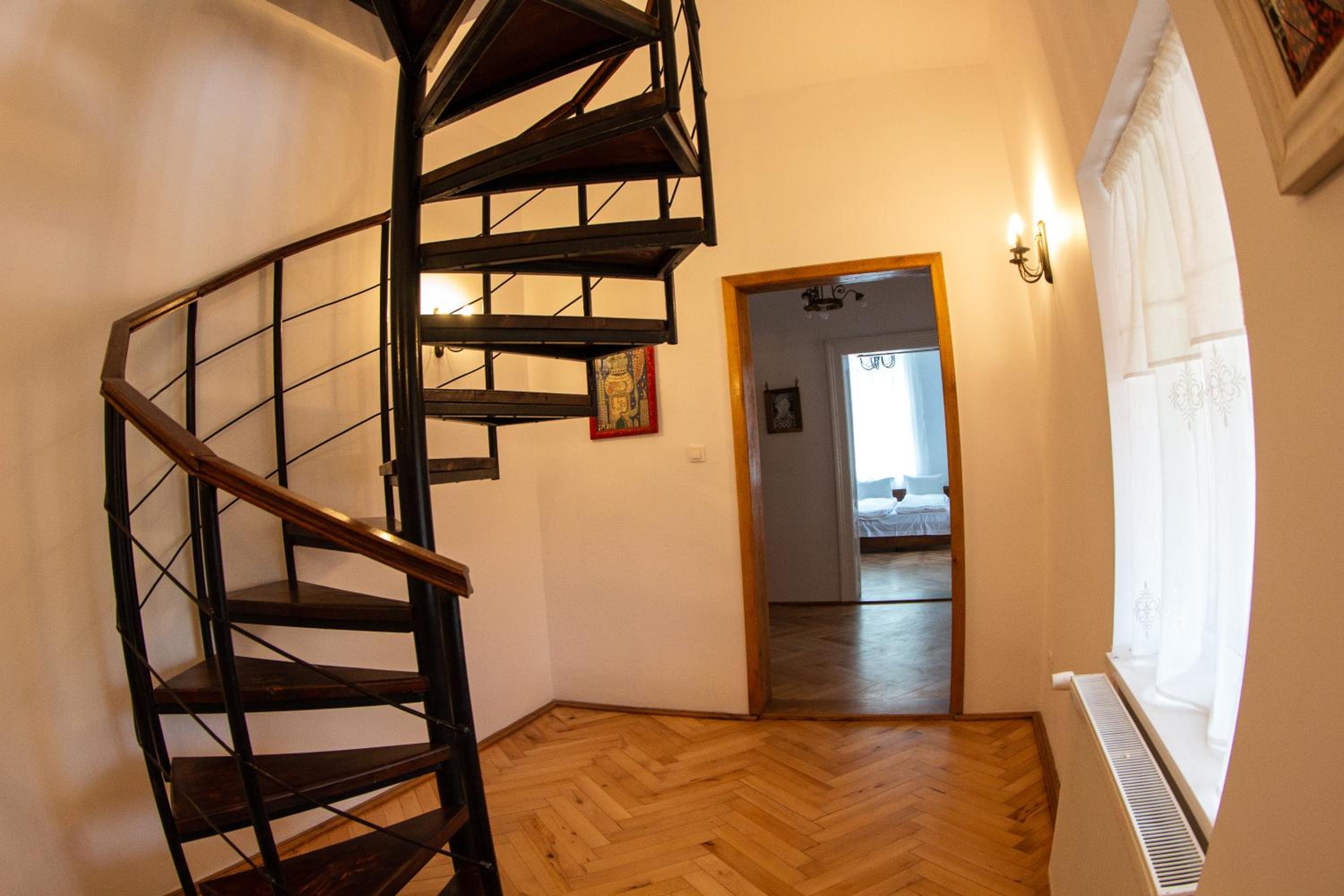 Photo 49