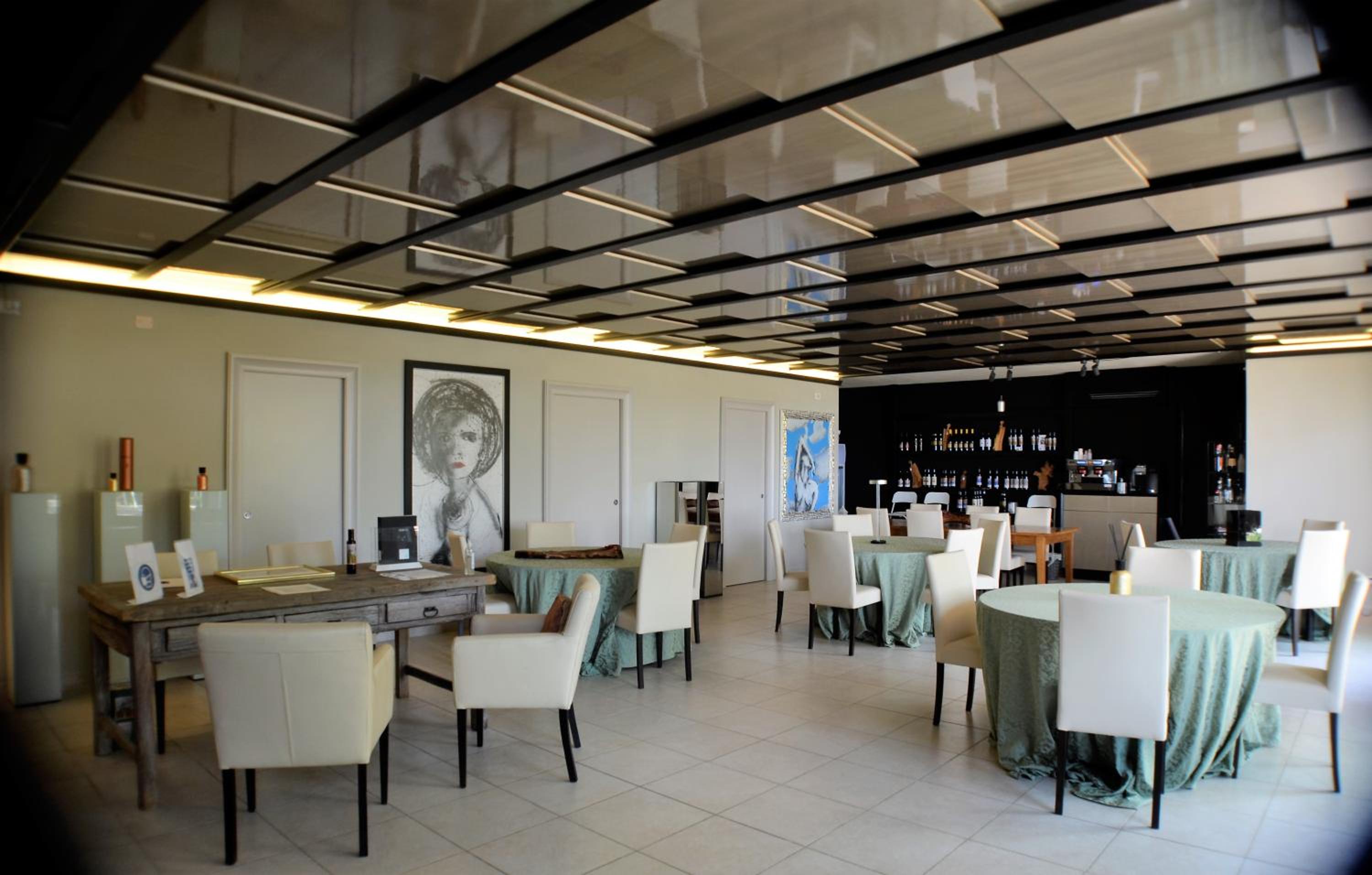 Villa Le Polle di Meletro - Exclusive Tuscan Villa with Private Pool & Panoramic Glass Sauna