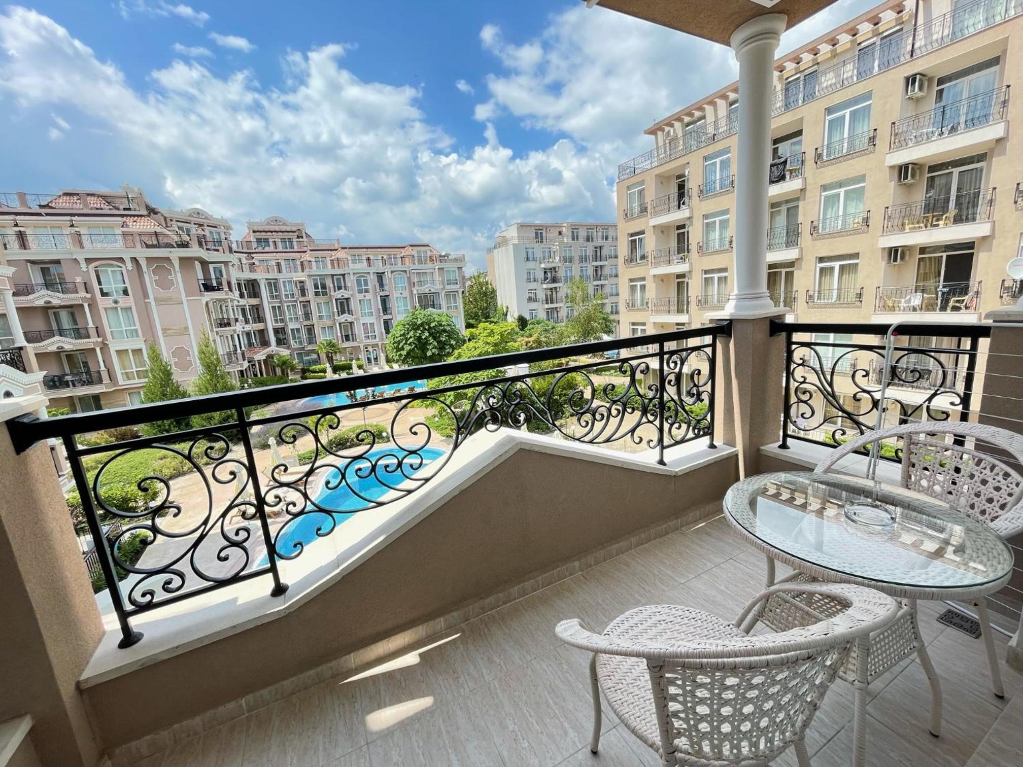 balcony