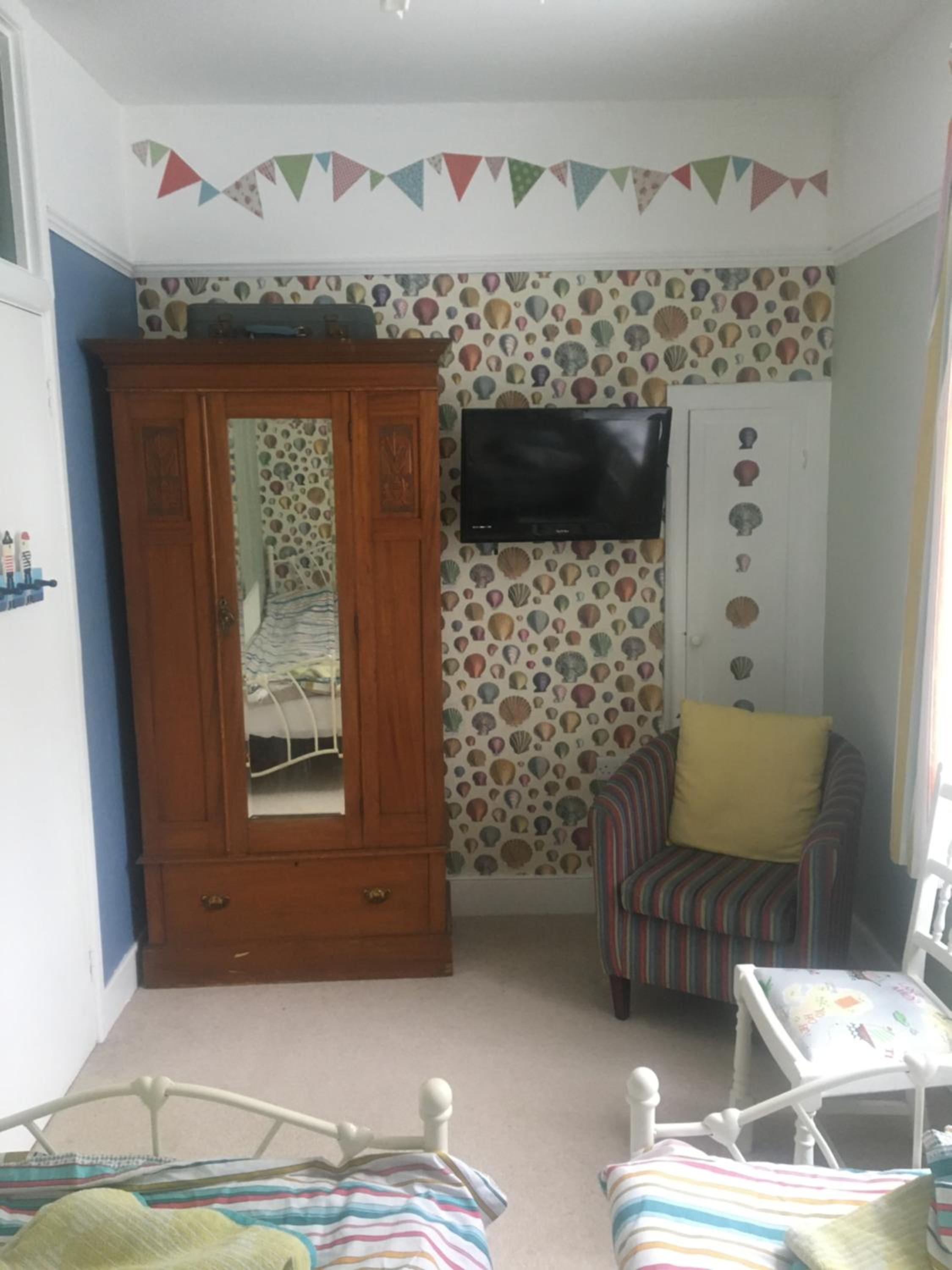 Newberry Beach lodge
