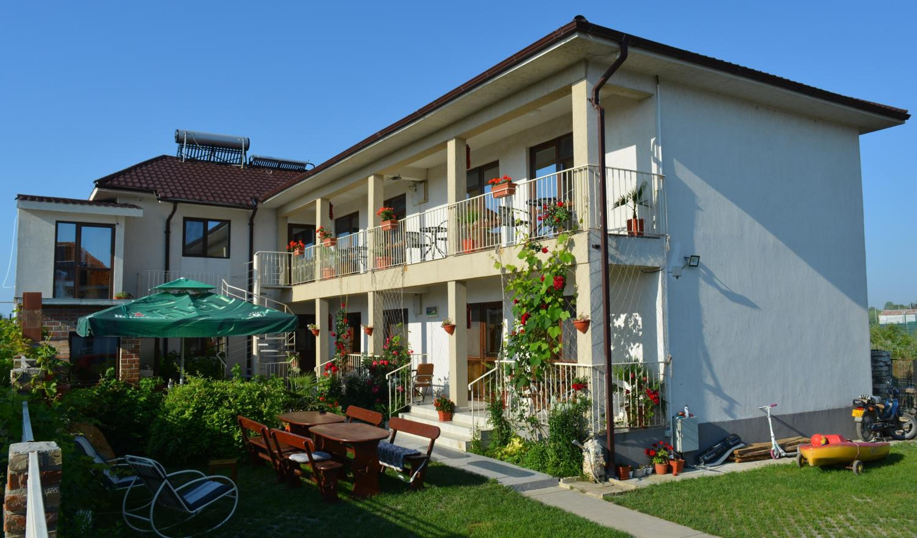 Cazare Azaleea Vama Veche