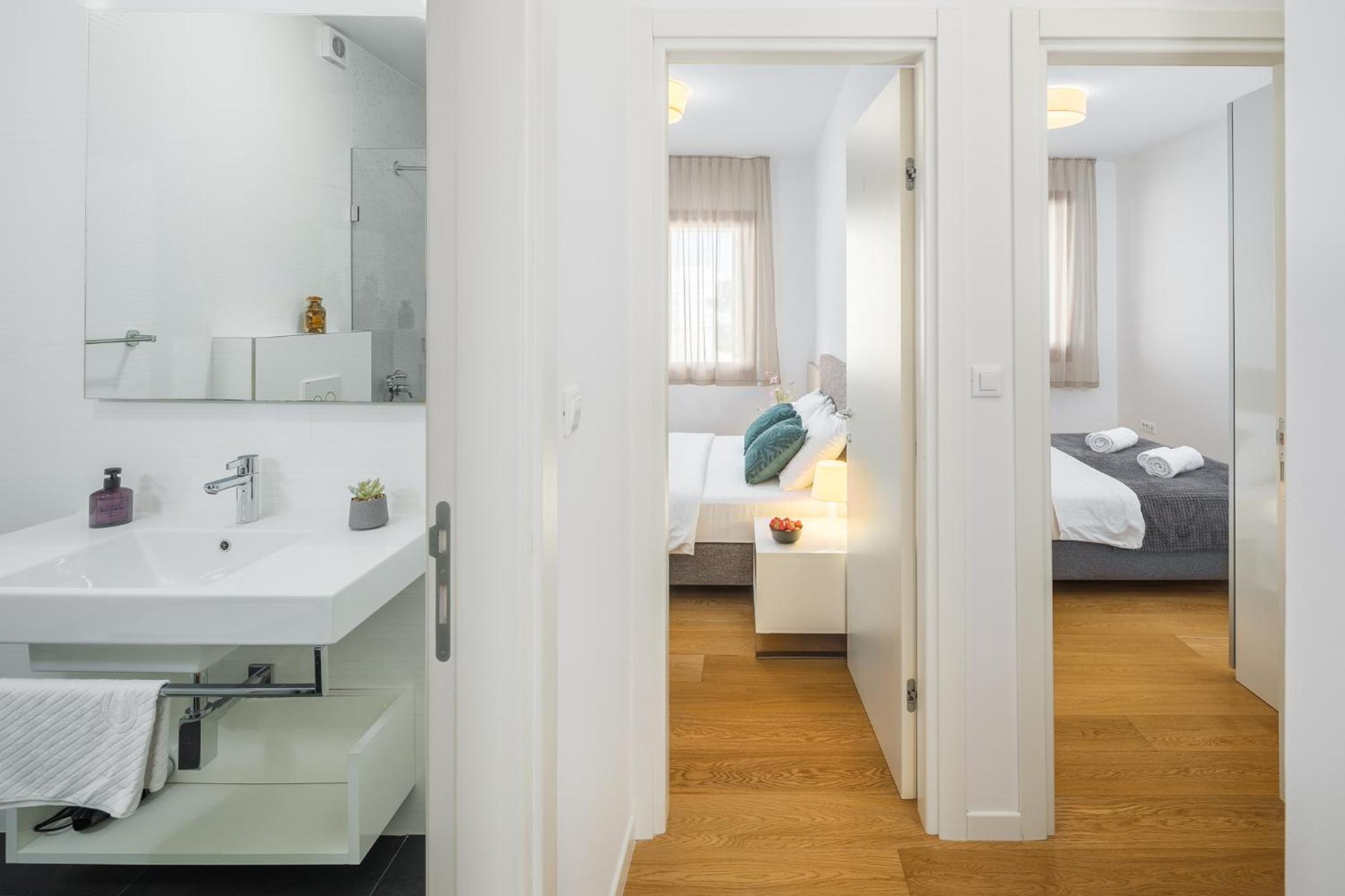 Maj Premium Residence - Property Image 4