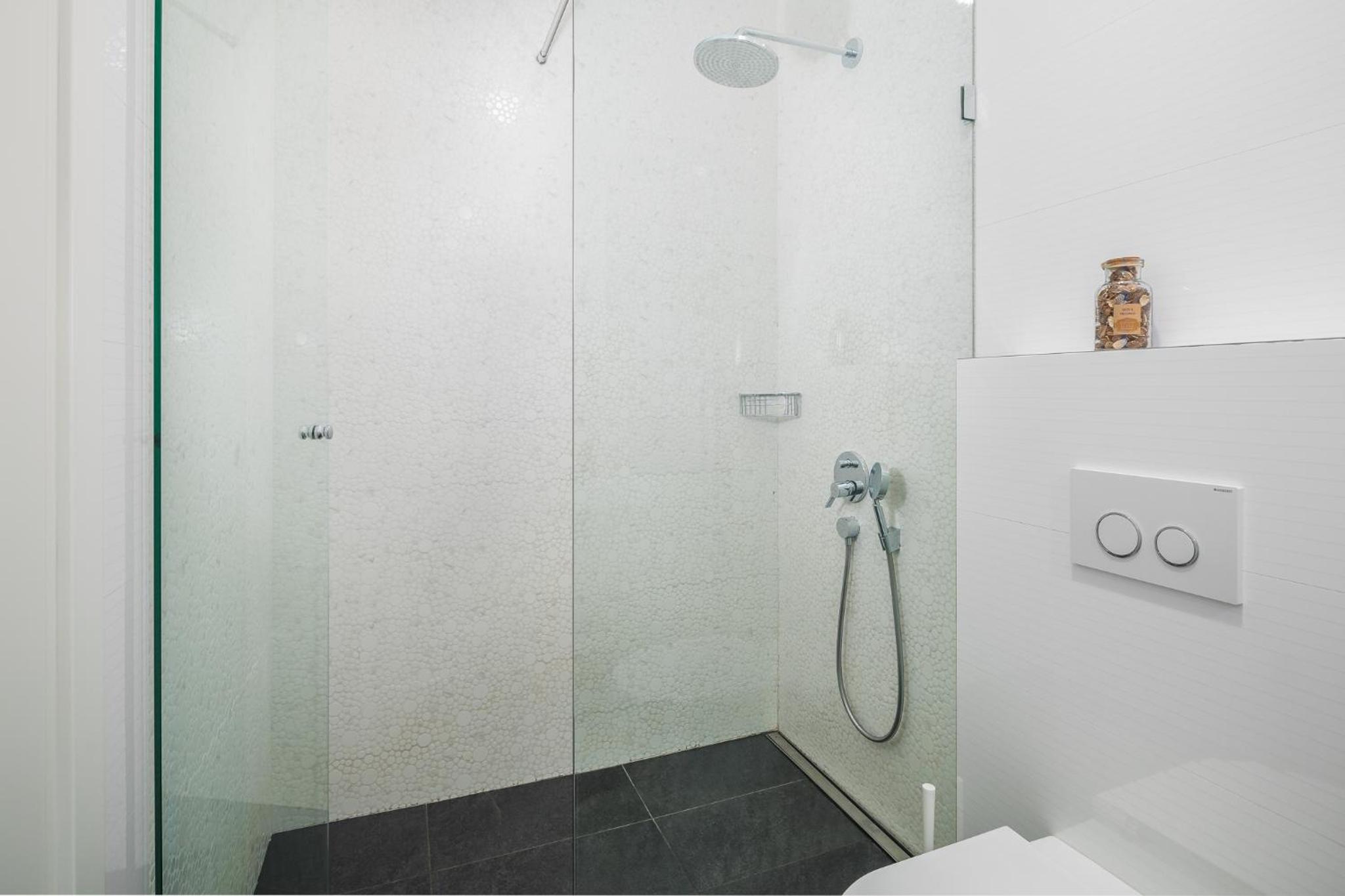 Maj Premium Residence - Property Image 47