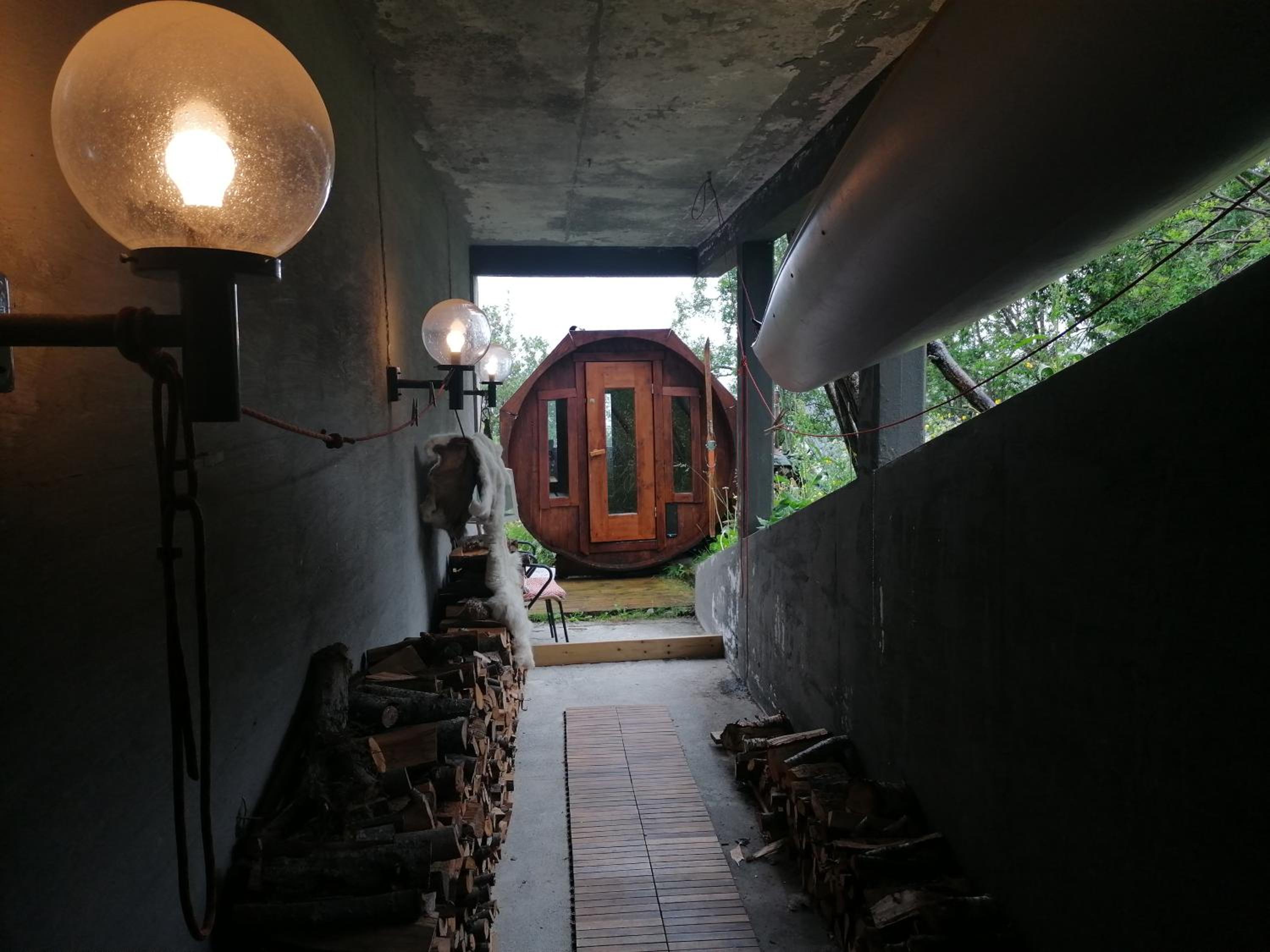 Photo 9