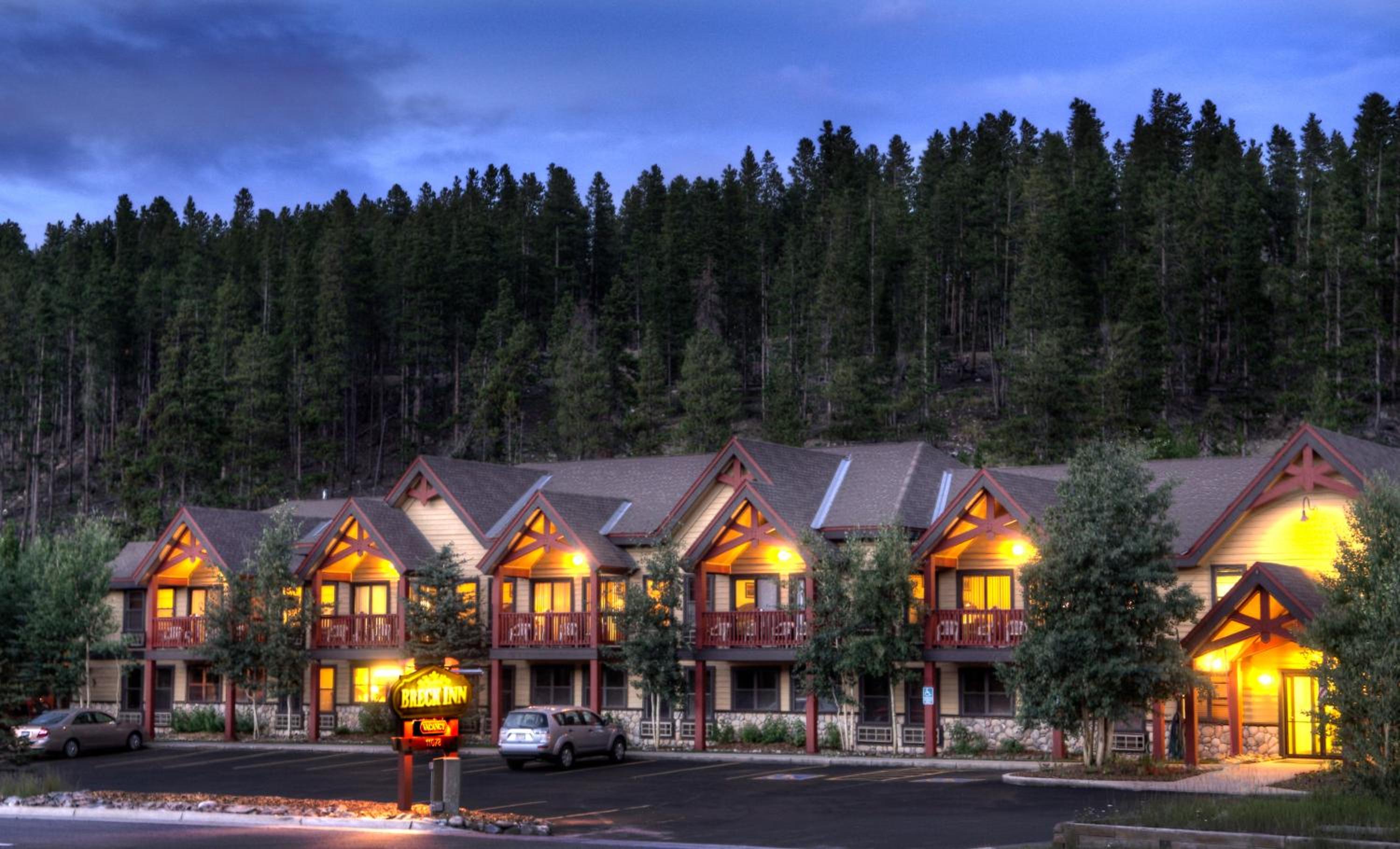 Hotel Breck Inn - Image 1