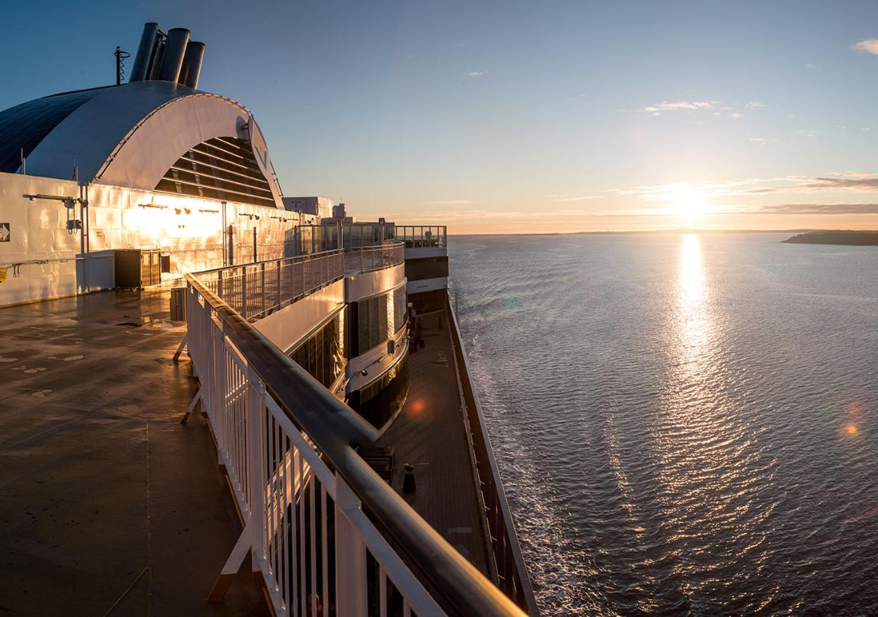 Hotel Viking Line ferry Viking Grace - One-way journey from Turku to Stockholm