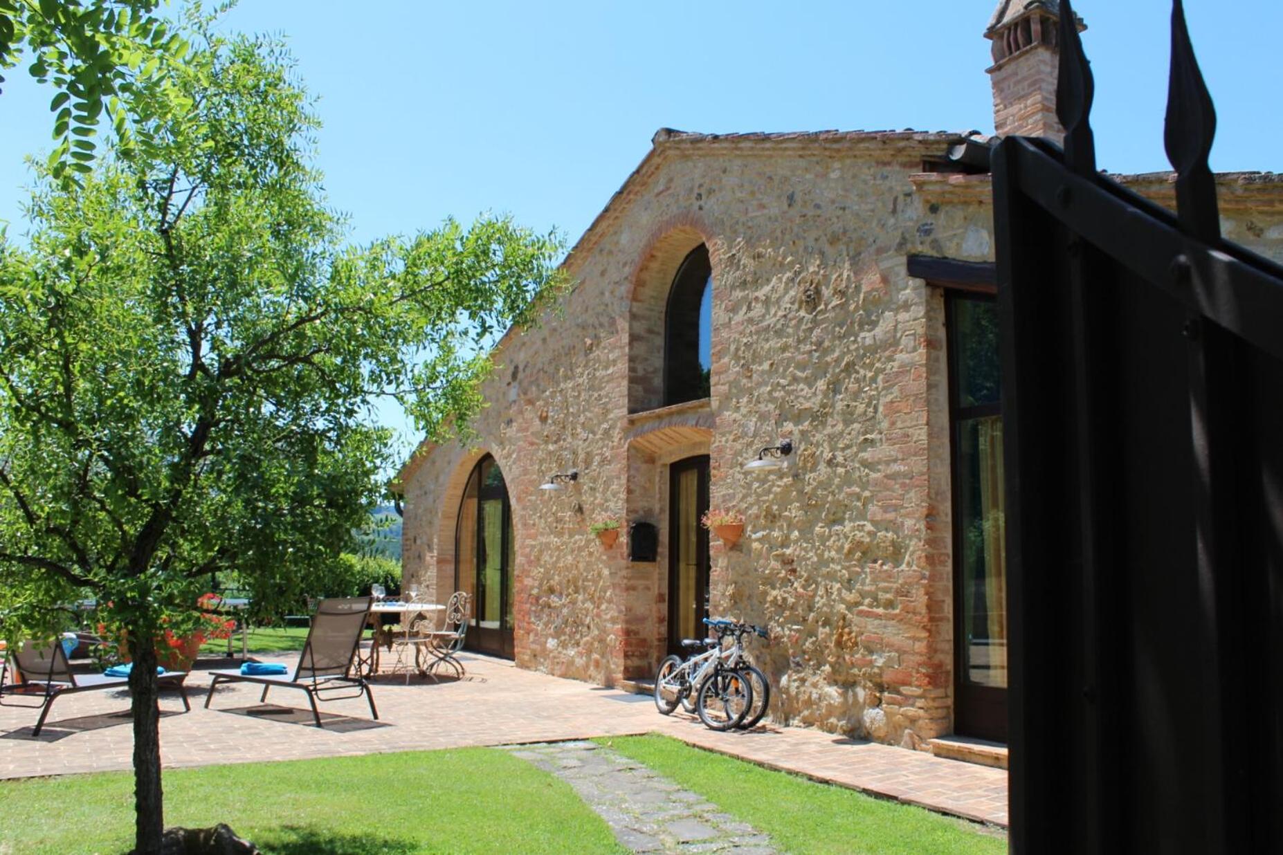 Villa La Francigena view 4