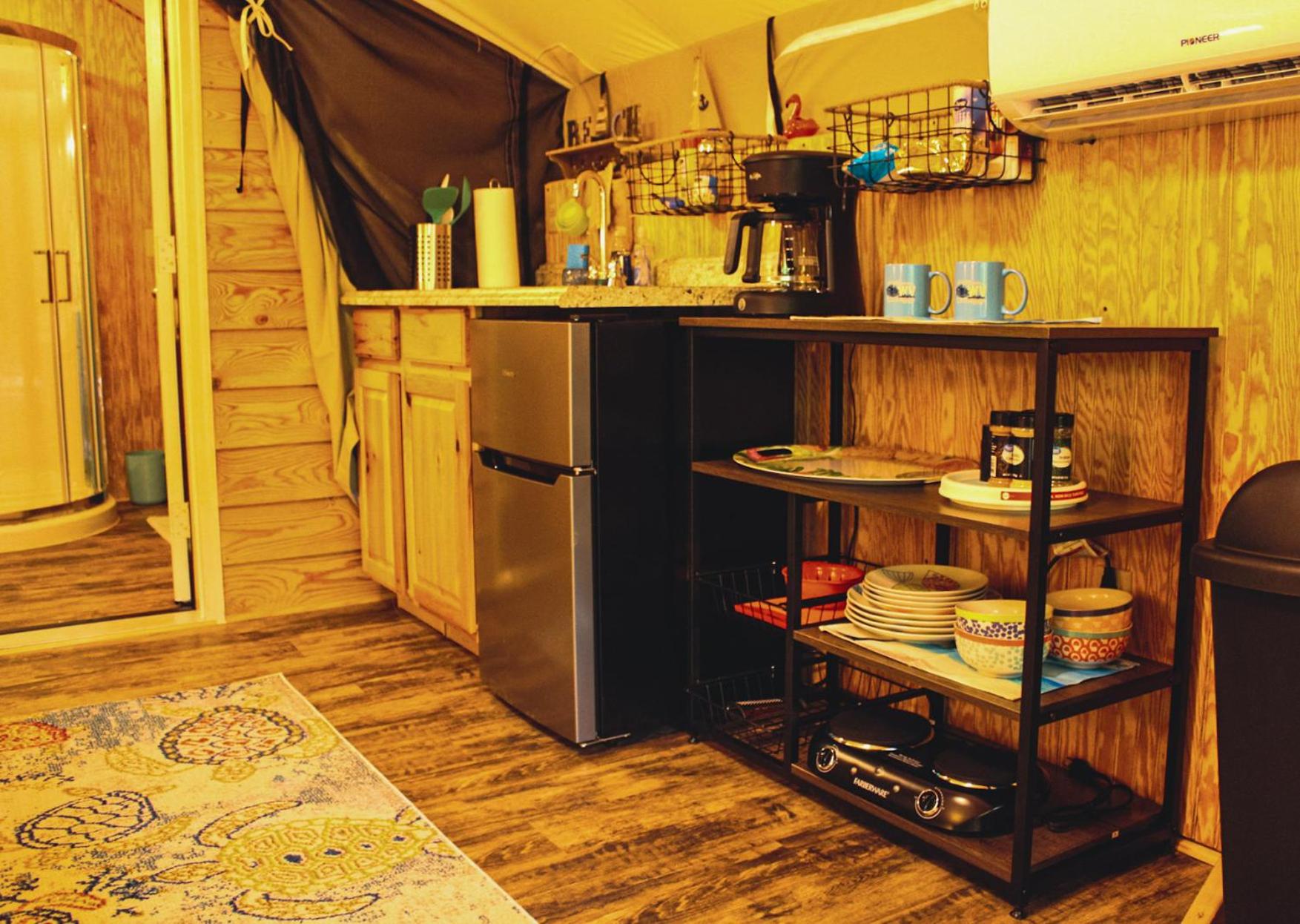 Country Road Cabins
