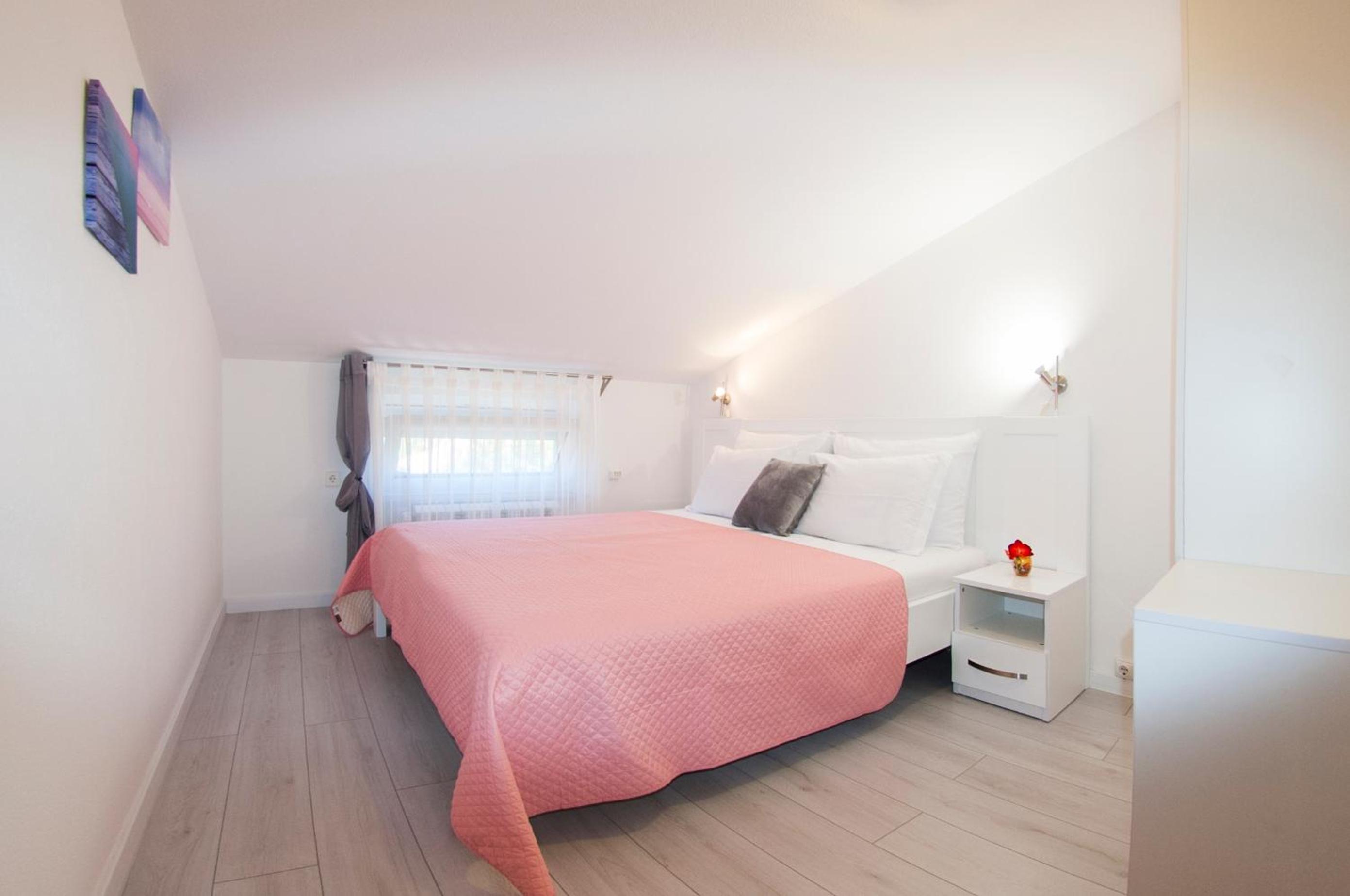 Apartments SoMi view 5