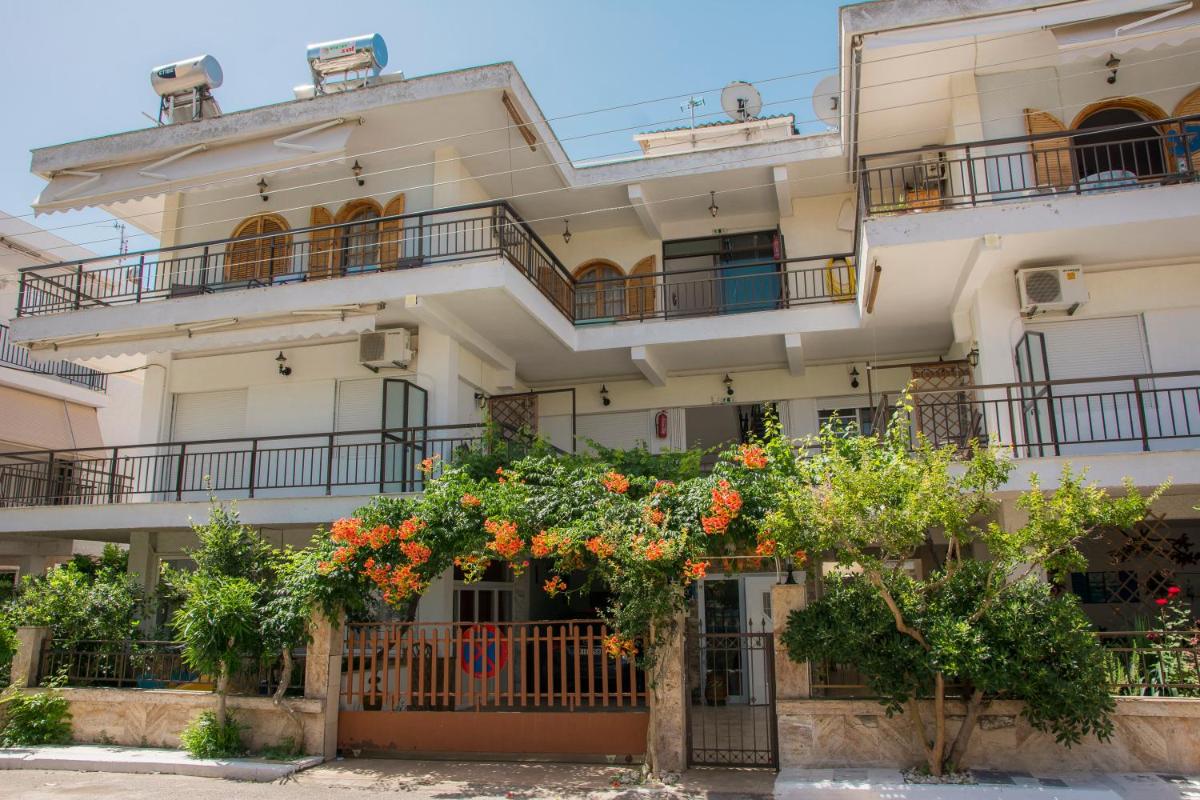Tania Apartments - main view