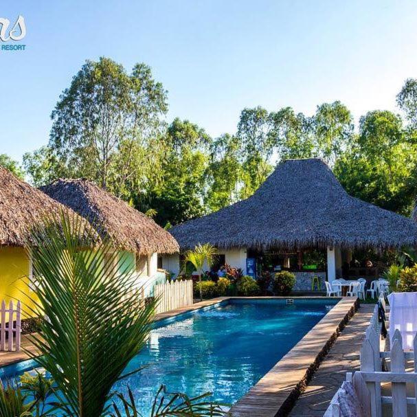 Las Dunas Surf Resort