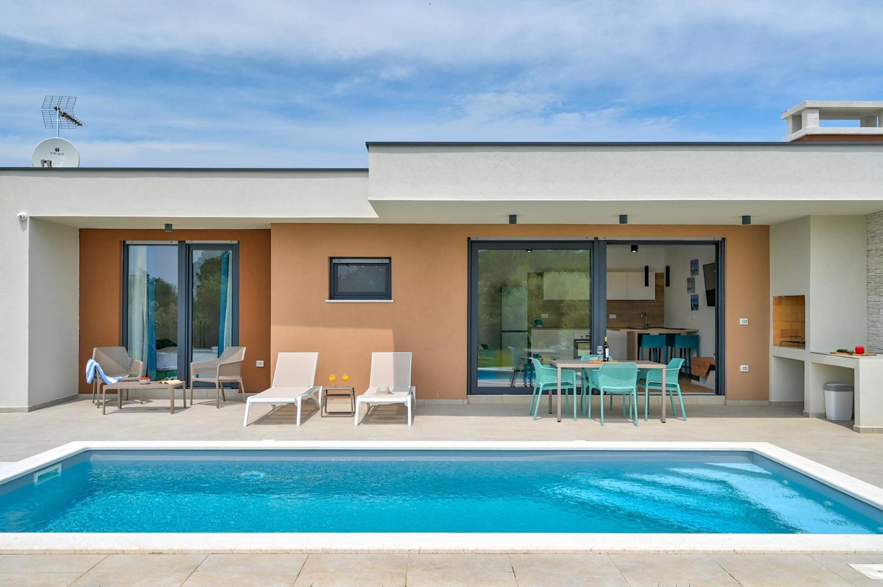 Villa Little Mo view 2