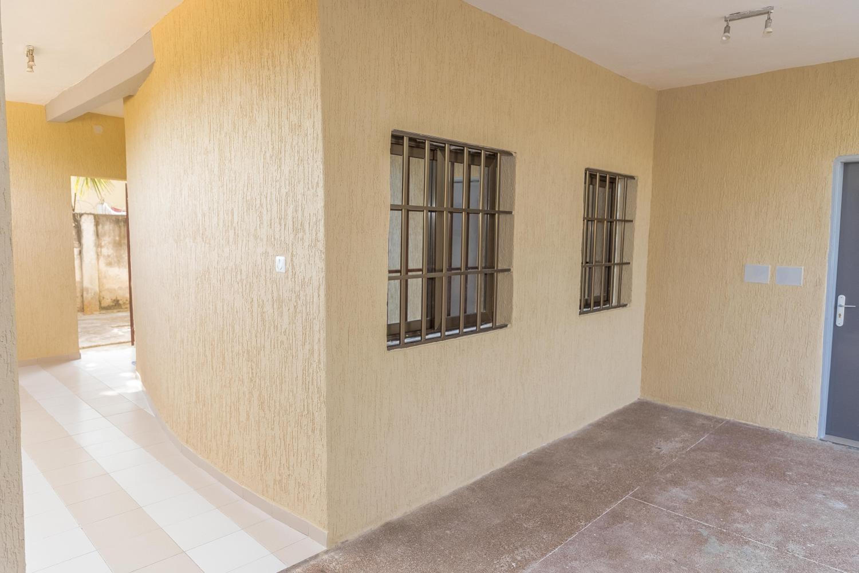 Appartement F4 Climatisé niveau Etage à Totsi près de la maison ADEBAYOR view 3