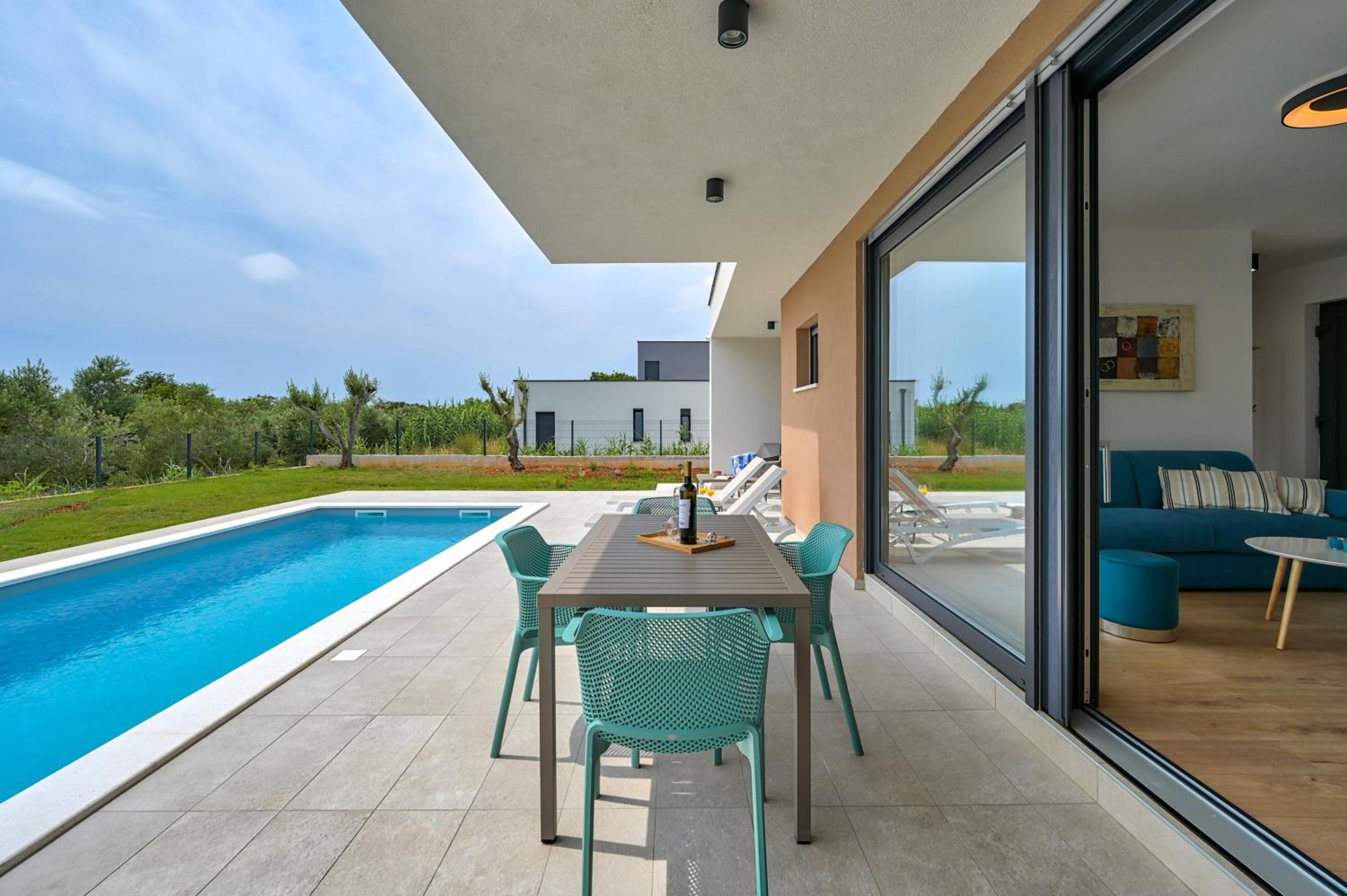 Villa Little Mo view 5
