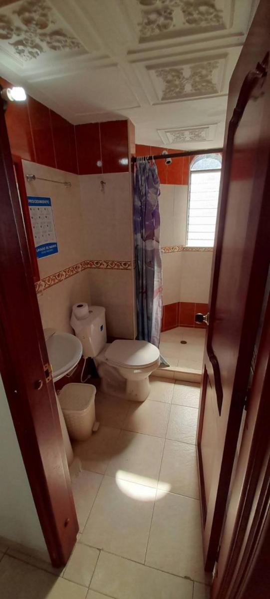 Apartamento con Piscina, Playa a 2 calles.