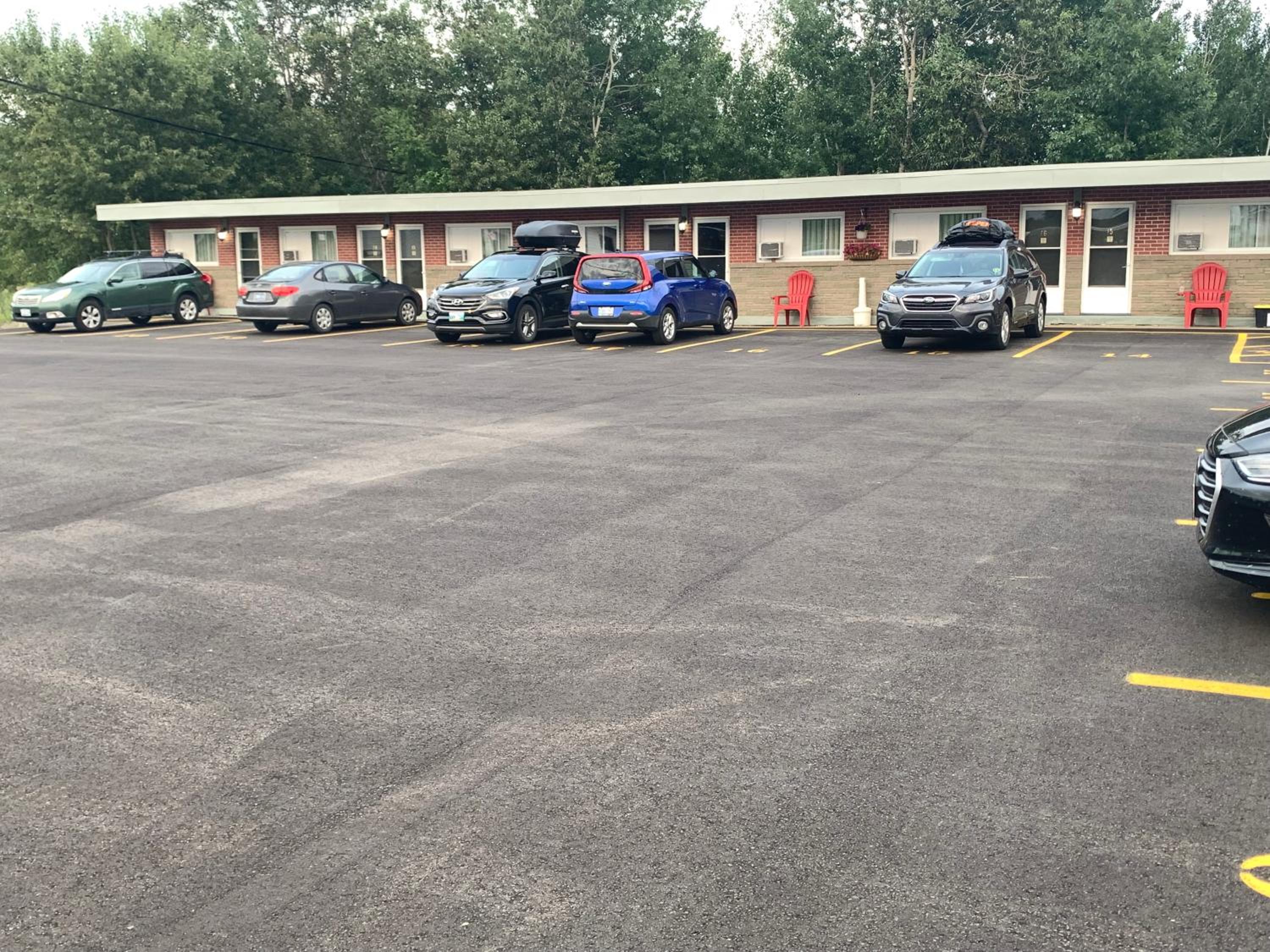 Trunk Road Motel