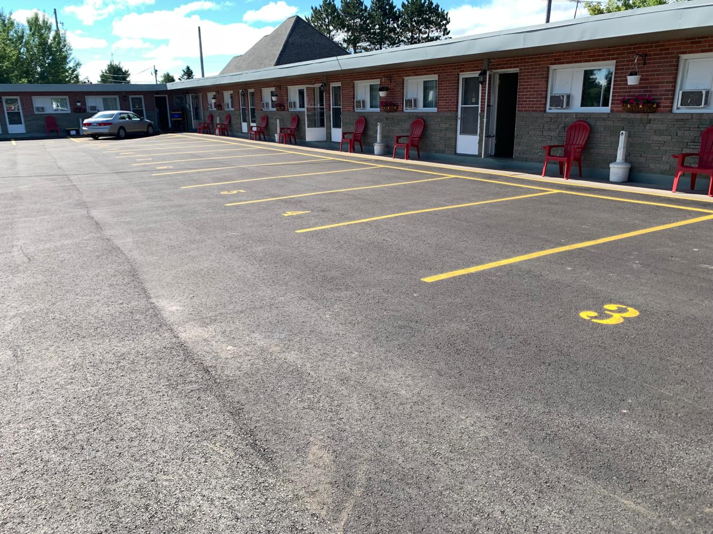 Trunk Road Motel
