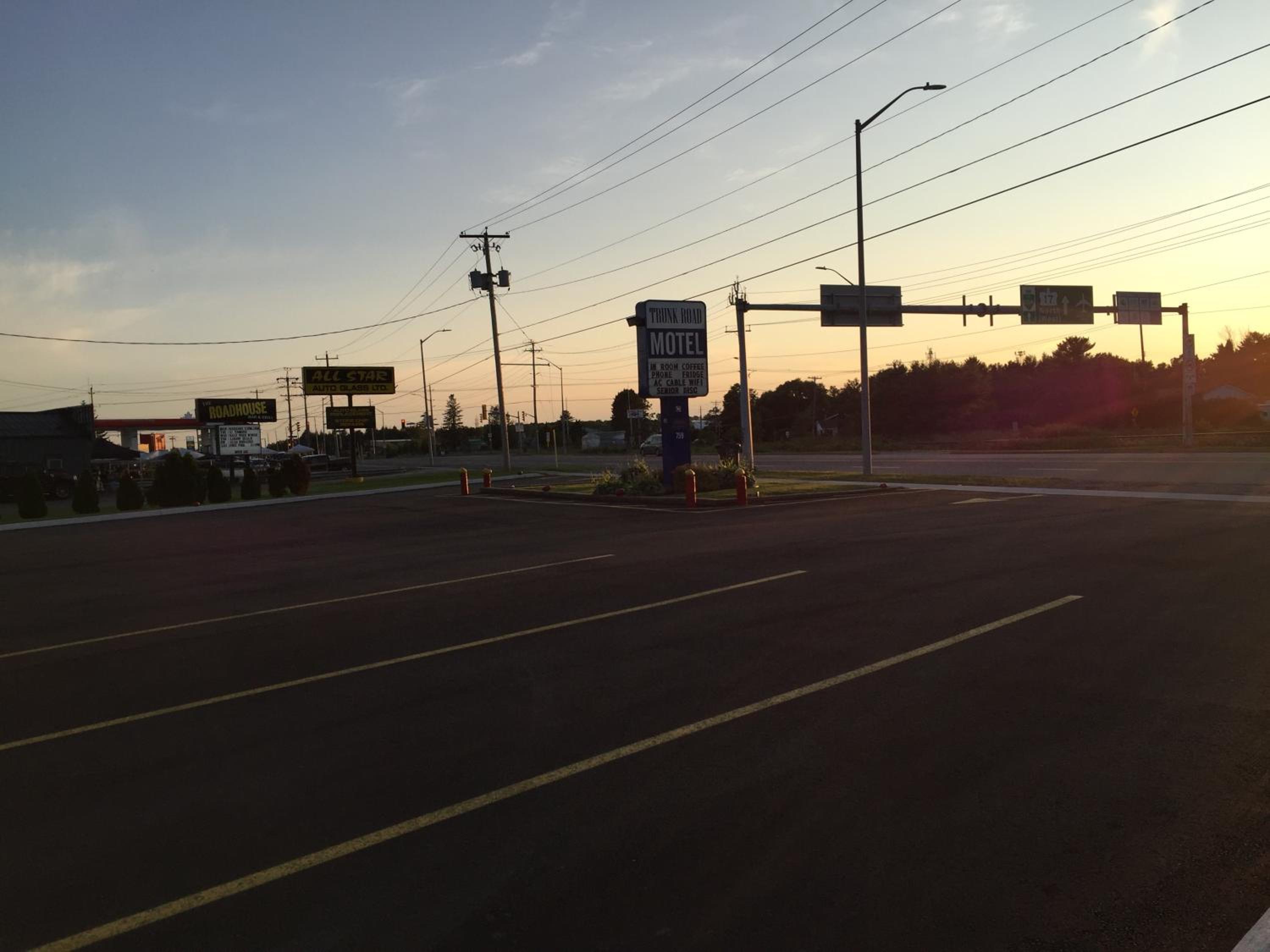 Trunk Road Motel