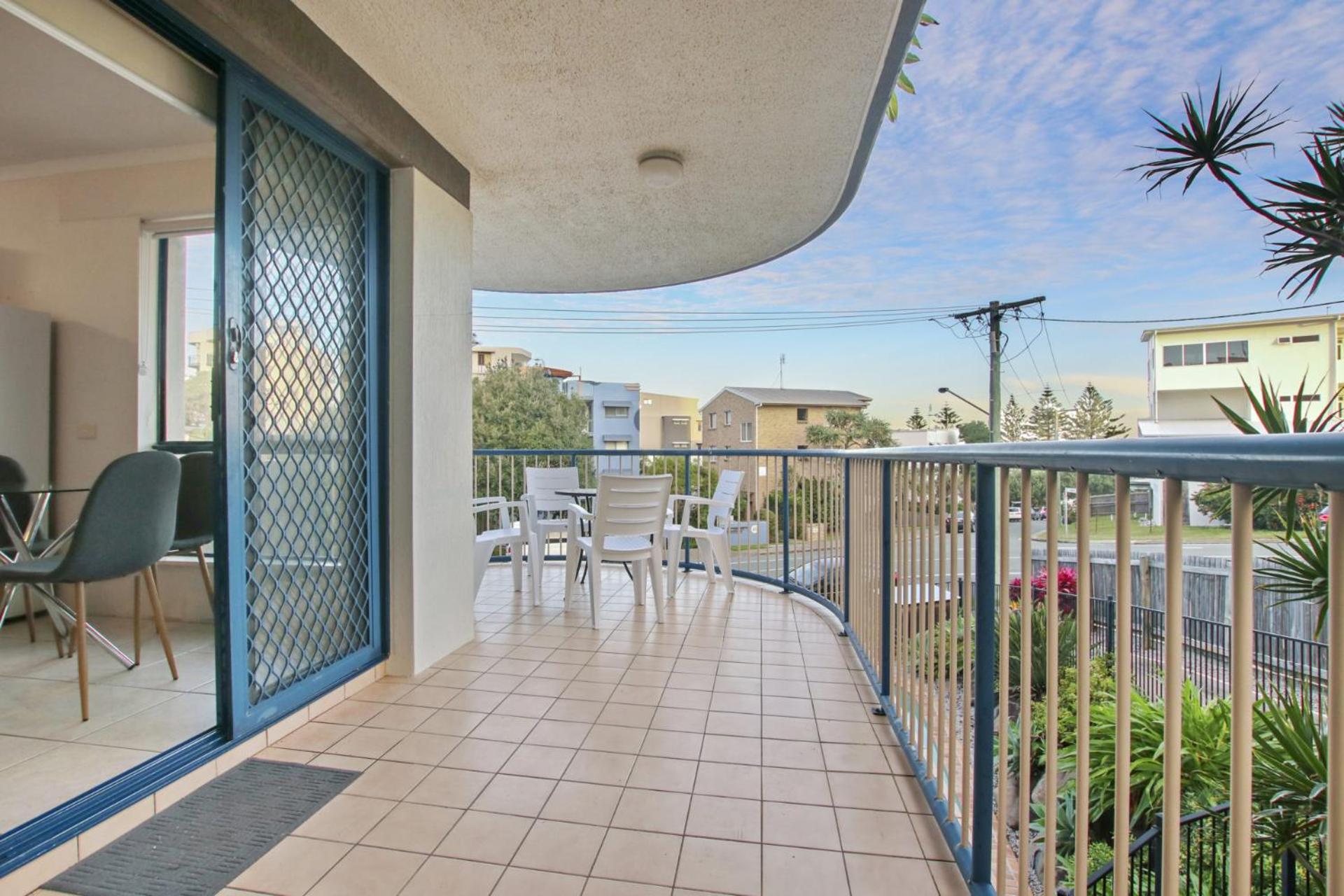 Caloundra Vacations - Sandalwood Unit 1 66 Lower Gay Tce - Property Image 2