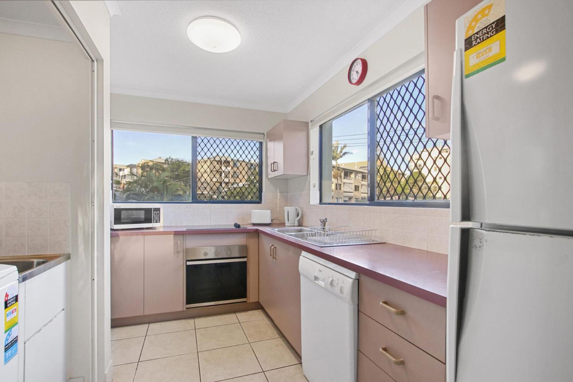 Caloundra Vacations - Sandalwood Unit 1 66 Lower Gay Tce - Property Image 4