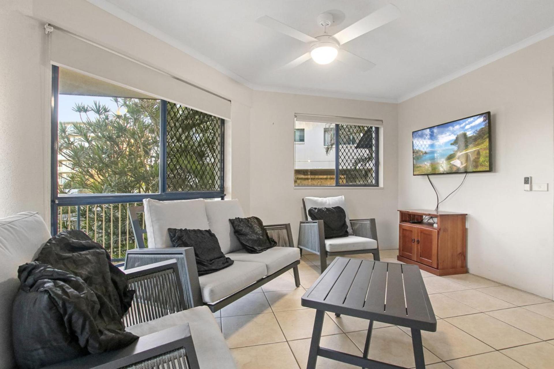 Caloundra Vacations - Sandalwood Unit 1 66 Lower Gay Tce - Property Image 11