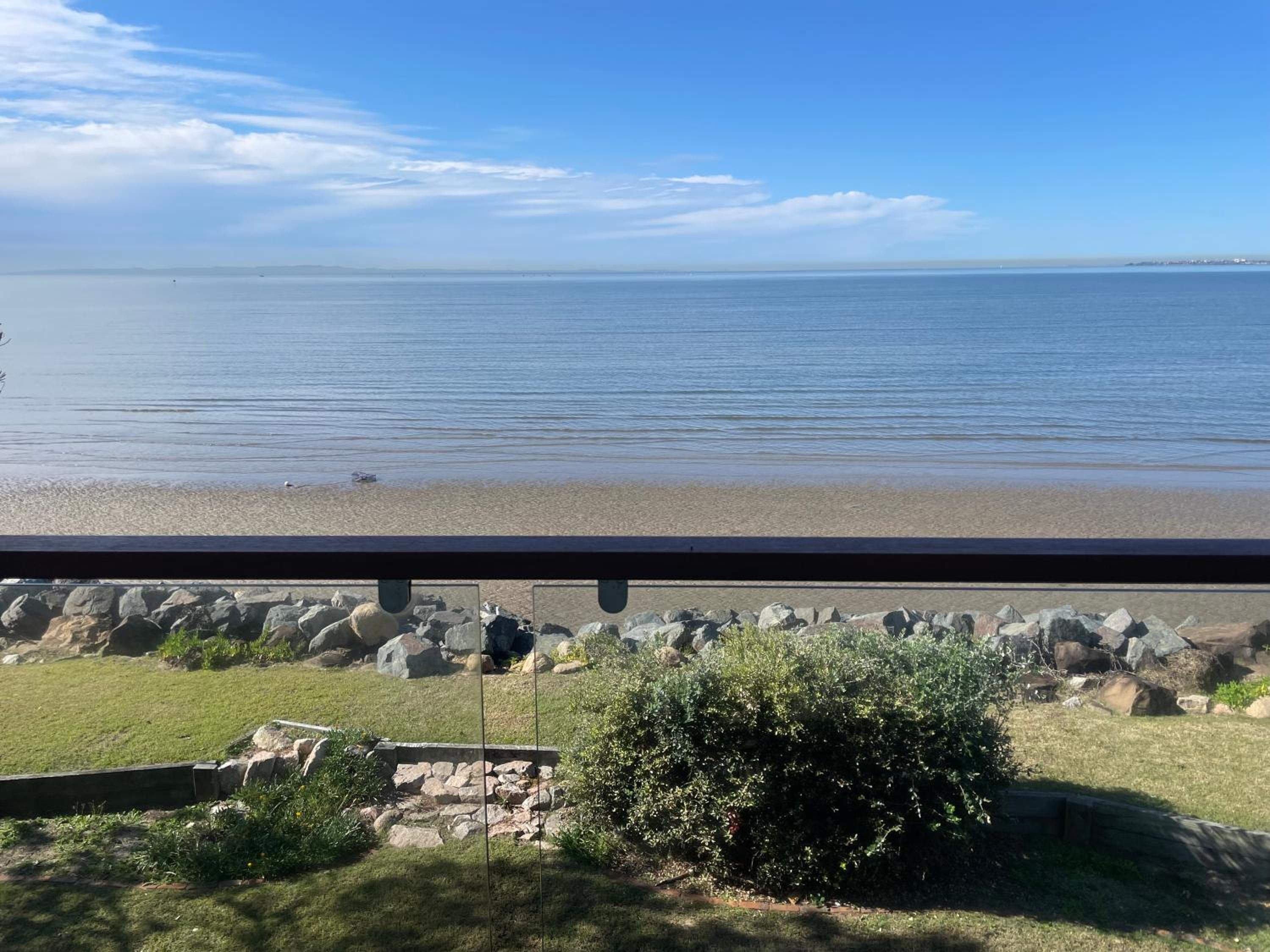 Ocean Pearl - 3 bedroom beachfront property!