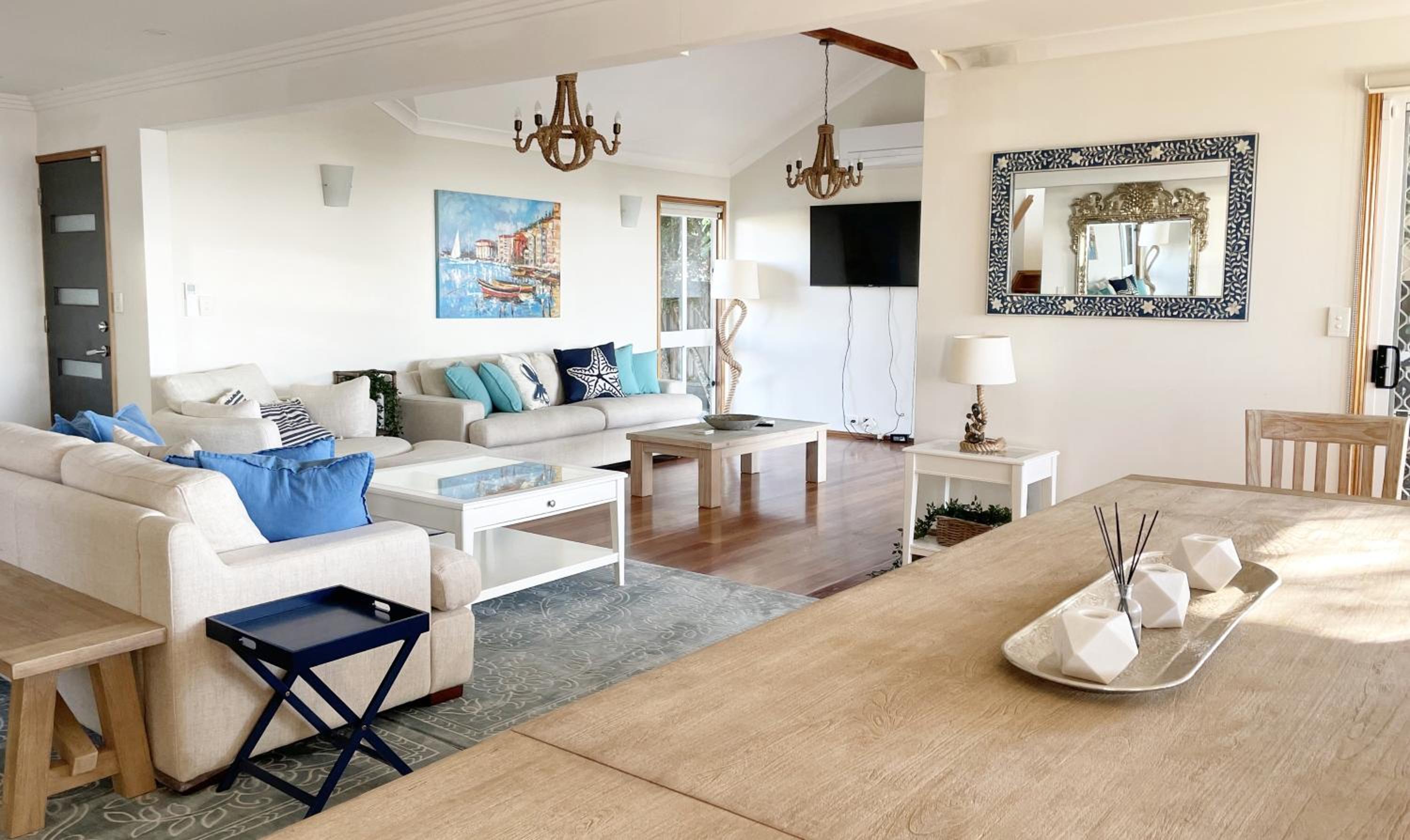 Ocean Pearl - 3 bedroom beachfront property!