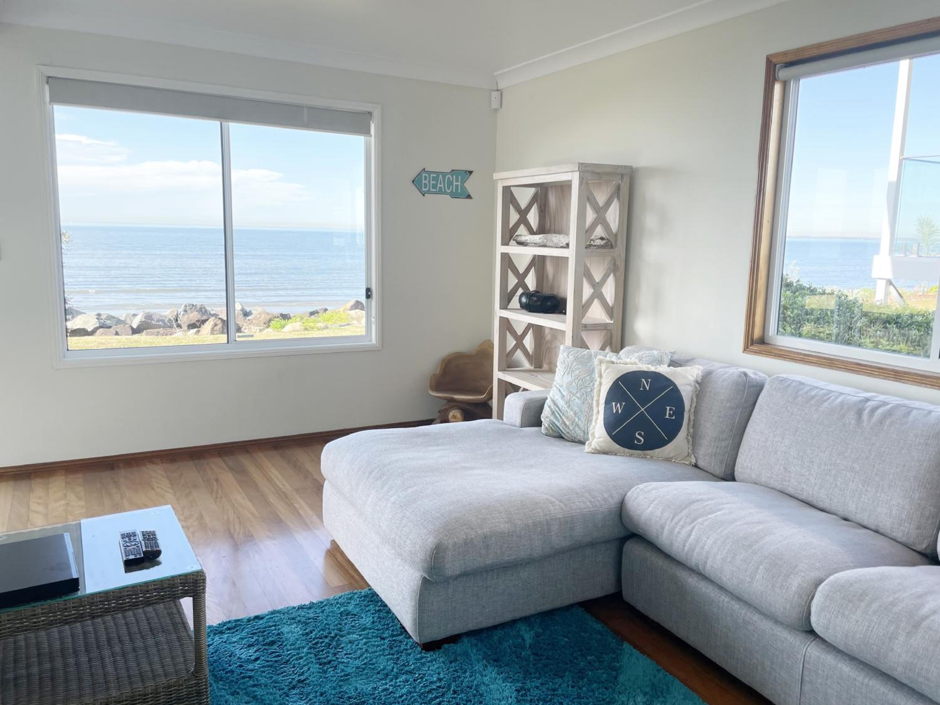 Ocean Pearl - 3 bedroom beachfront property!