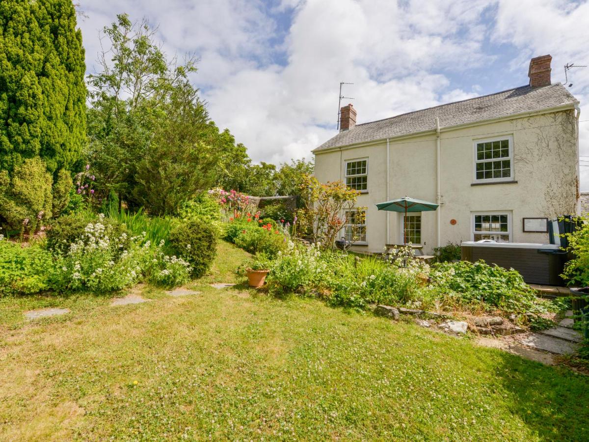Garden Cottage view 2