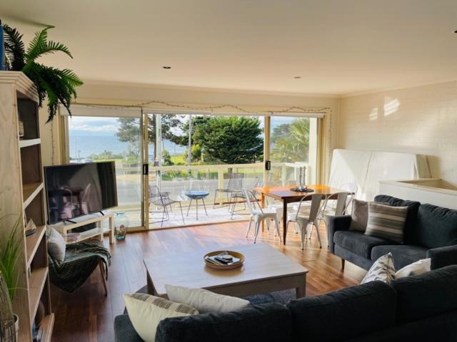 The Esplanade Holiday Home