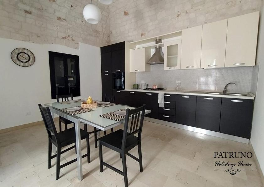Patruno holidays house photo 3