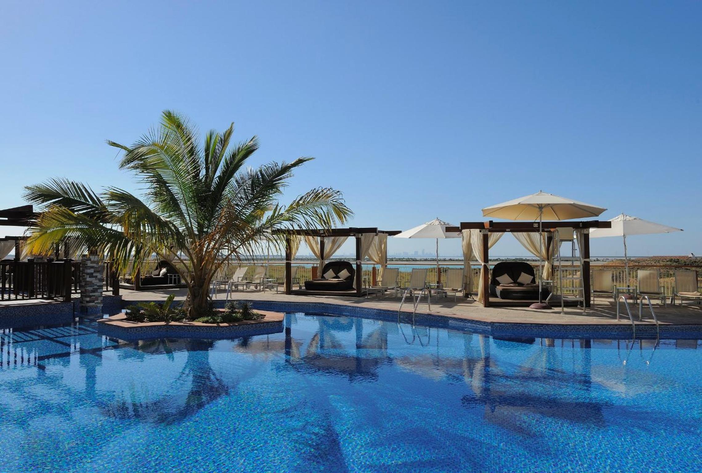 Yas Plaza Mangroves by IHG