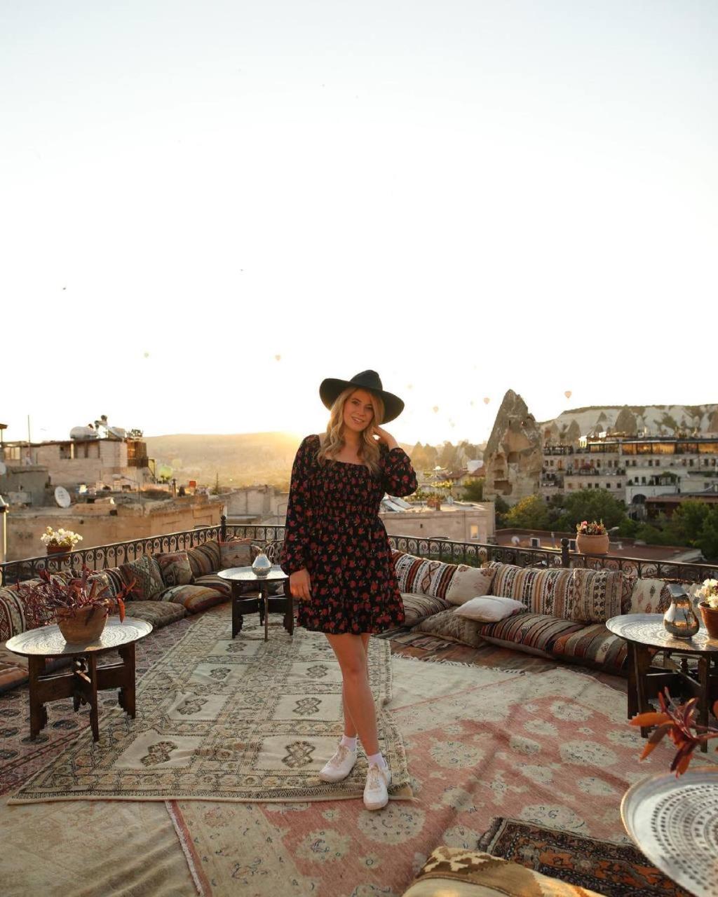 Caftan Cave Suites - Image 58