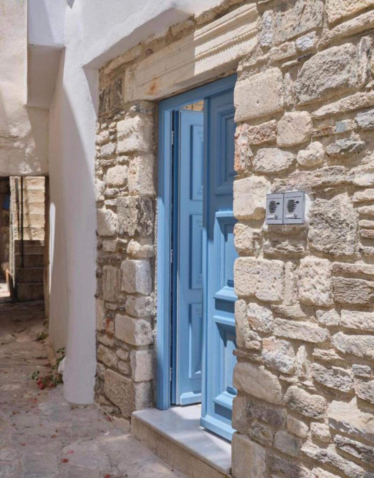 Hotel Retreat Paros - The Happy Apartment - Image 1