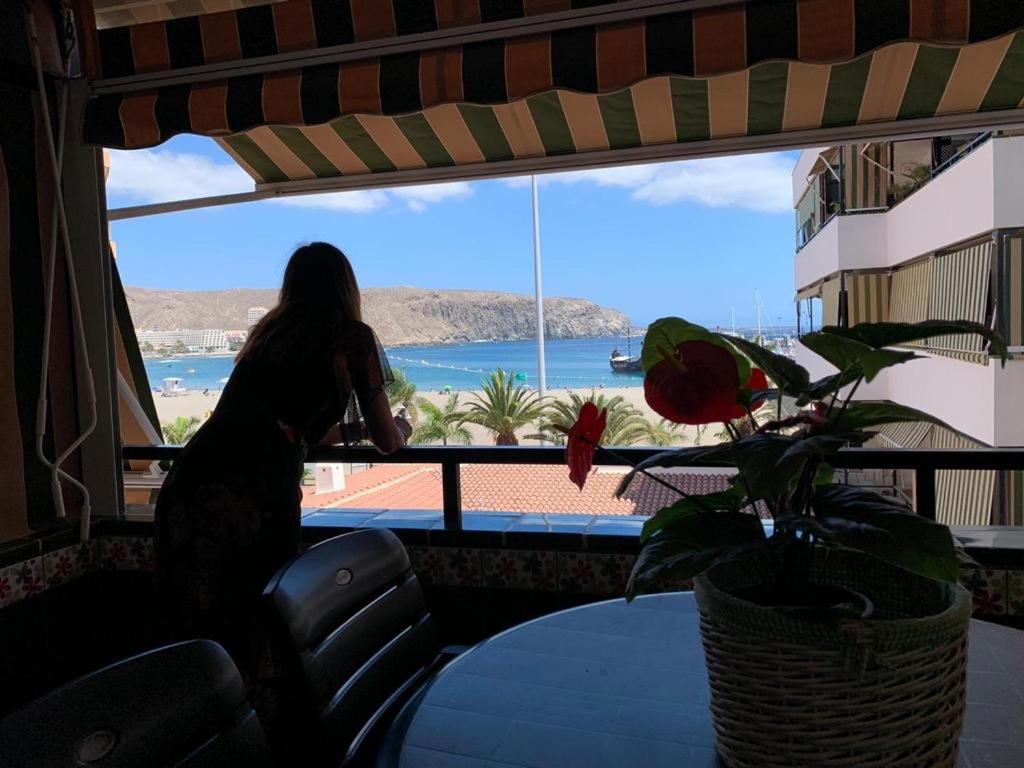 Views to the infinite sea in Los Cristianos photo 3