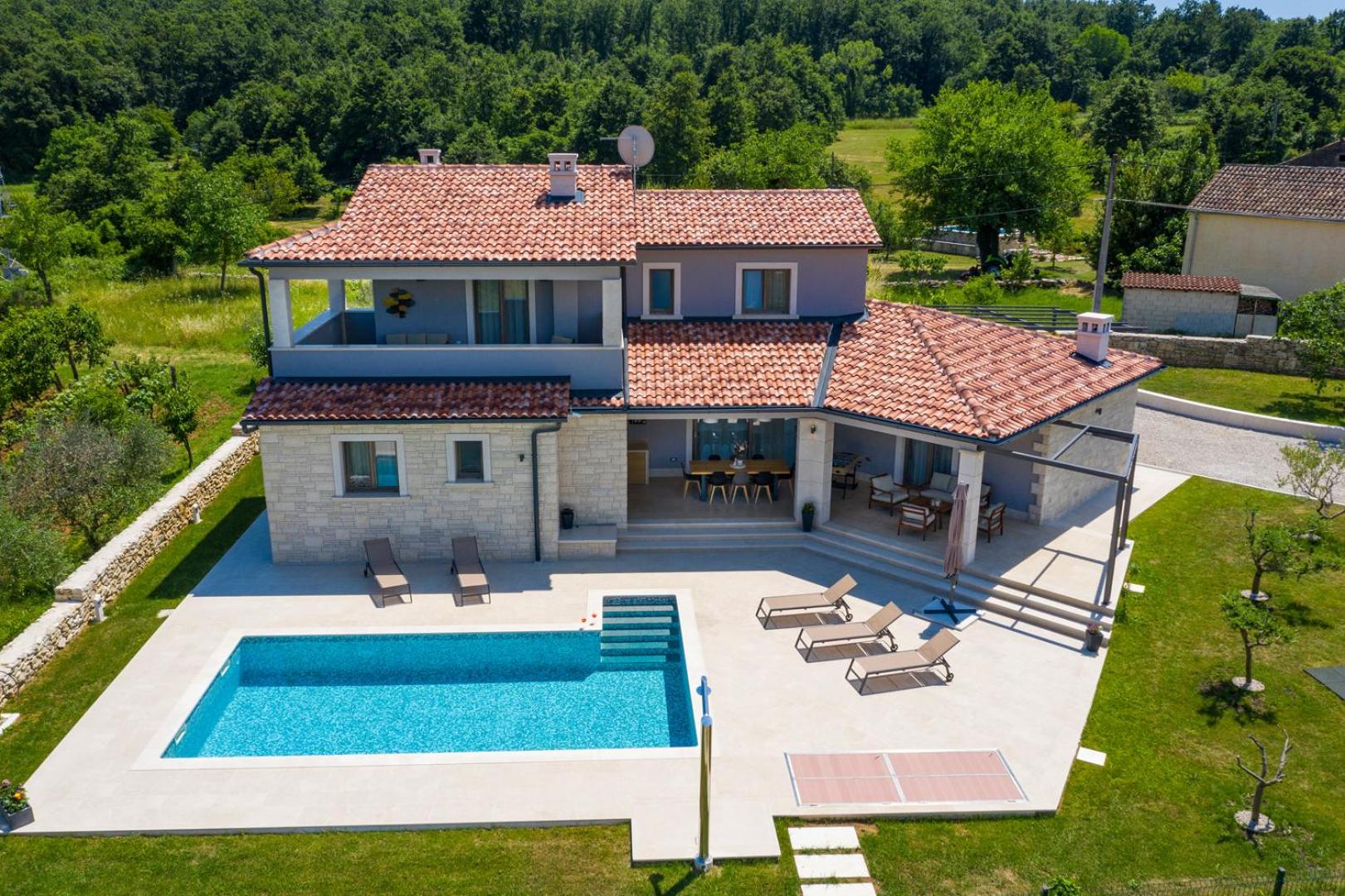 Amazing design villa Aeris with private pool, high level of privacy - WiiBuk view 3