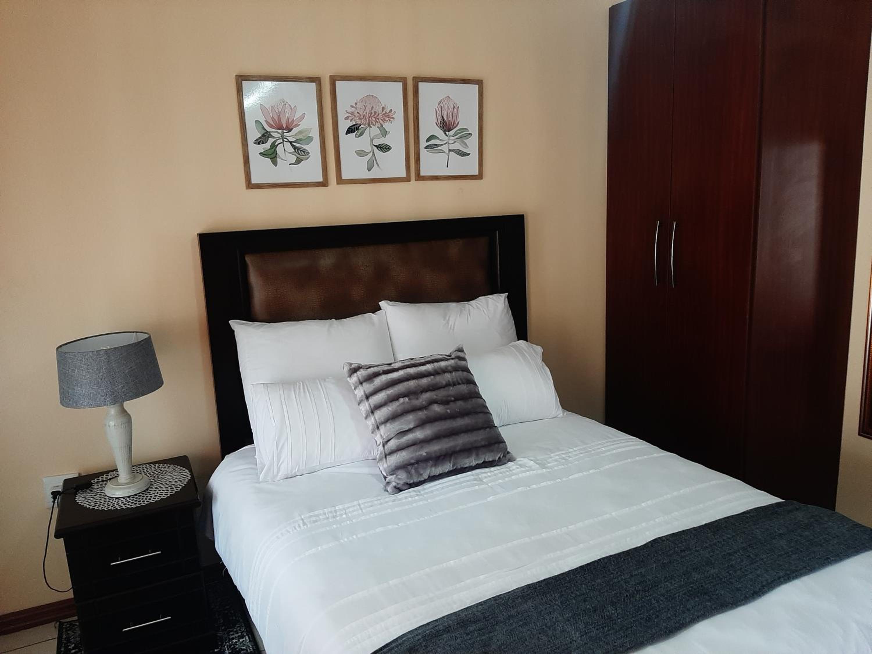 Lesedi Self Catering - Image 5