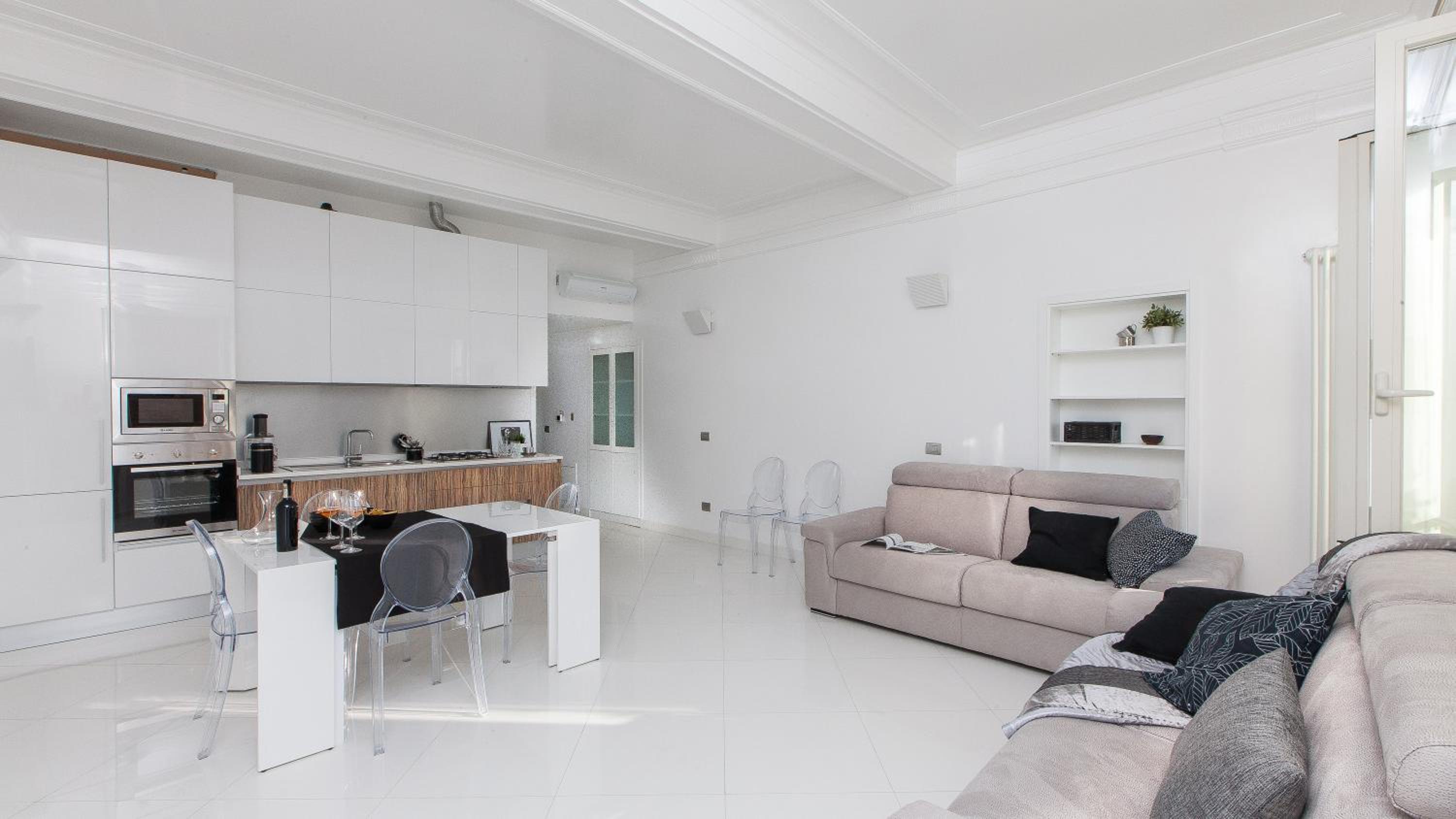 Piazza Venezia White Apartments