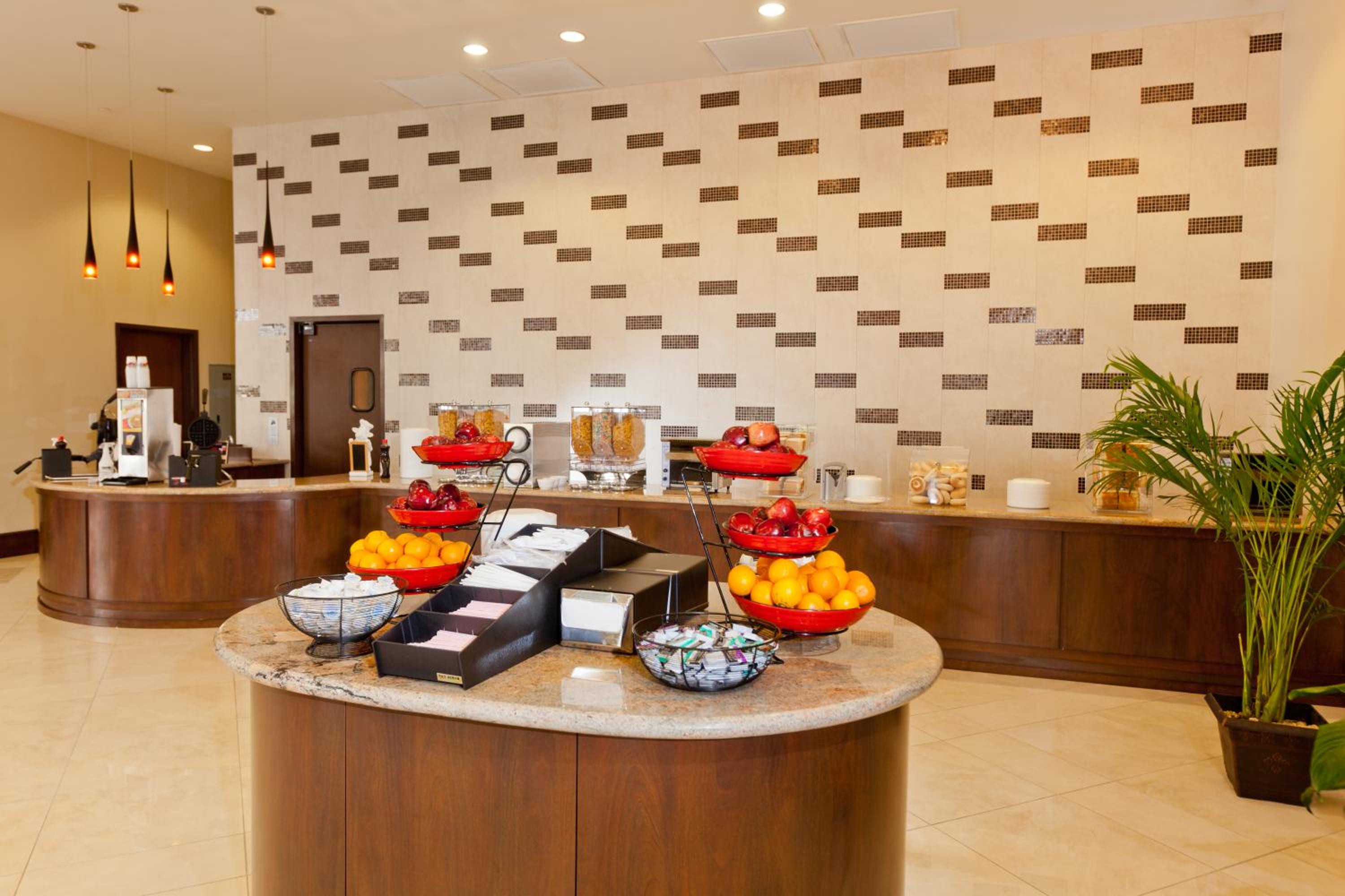 Plaza Suites On International Drive Near Universal Epic