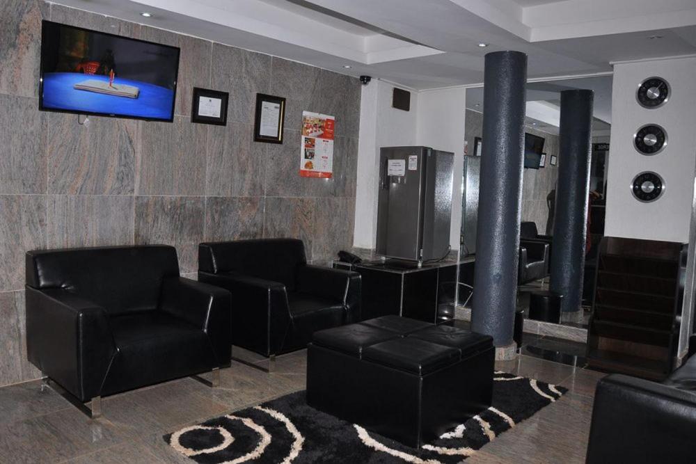 Latitude 1 Suites