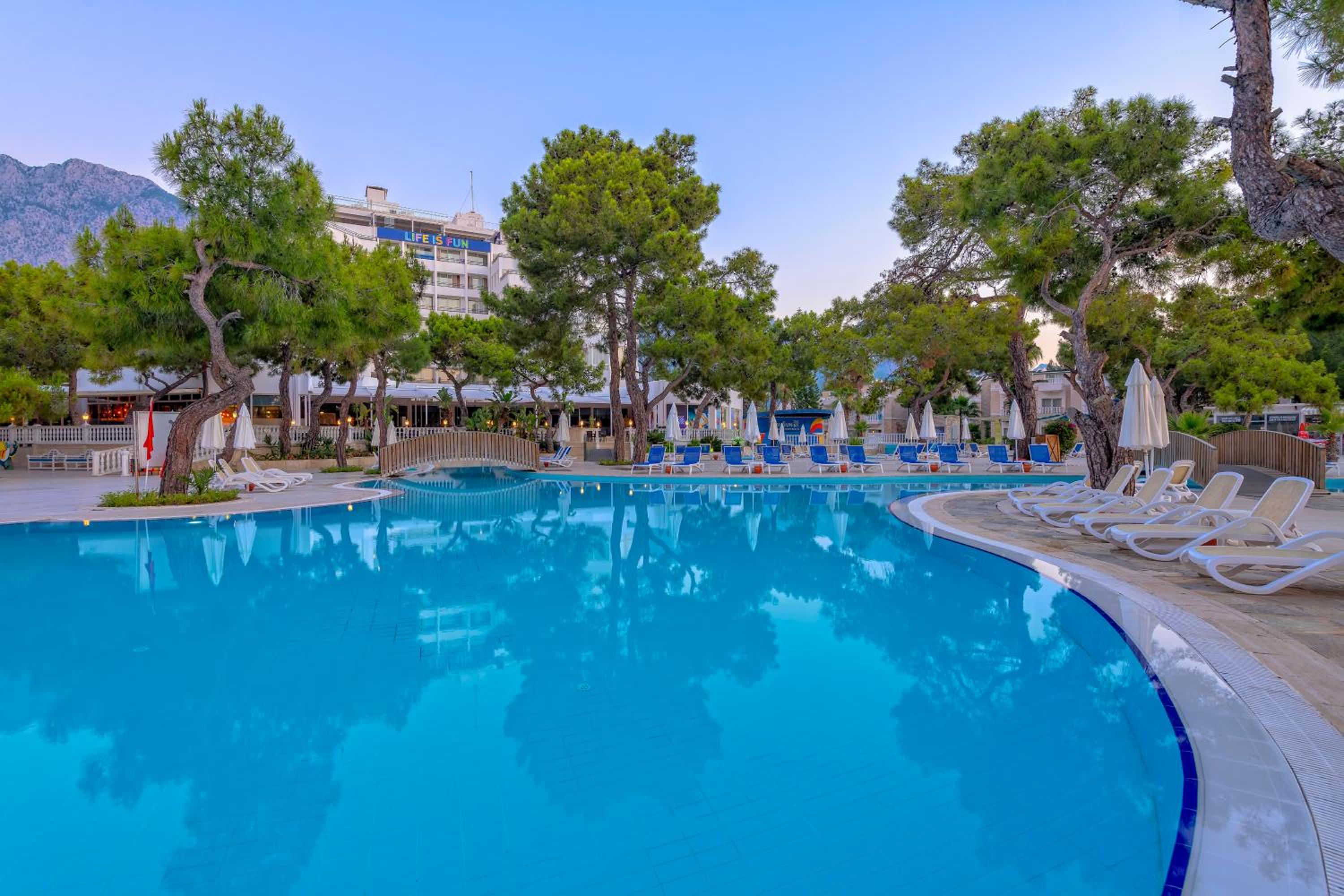 swimming pool