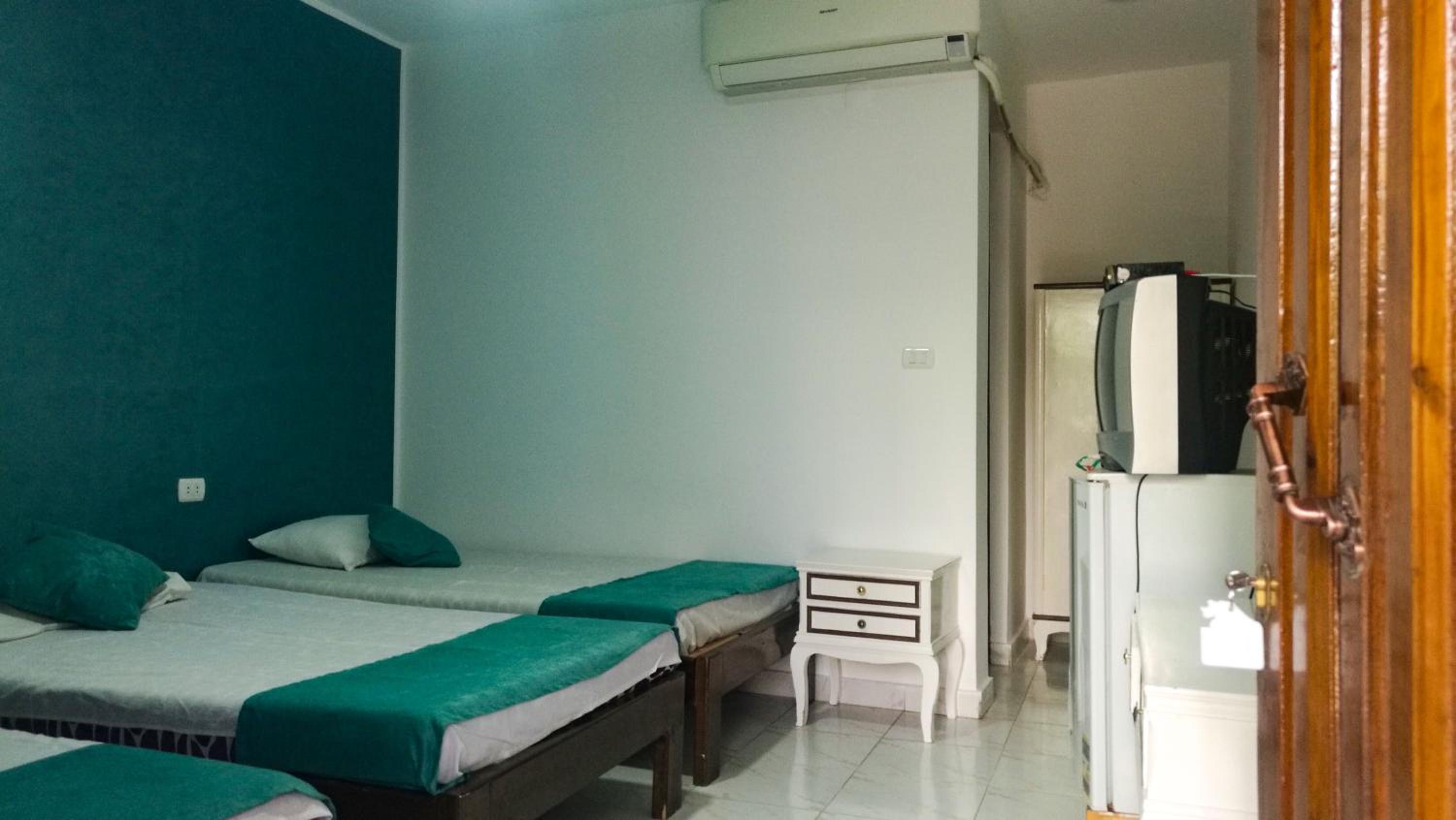 Octopus Hotel