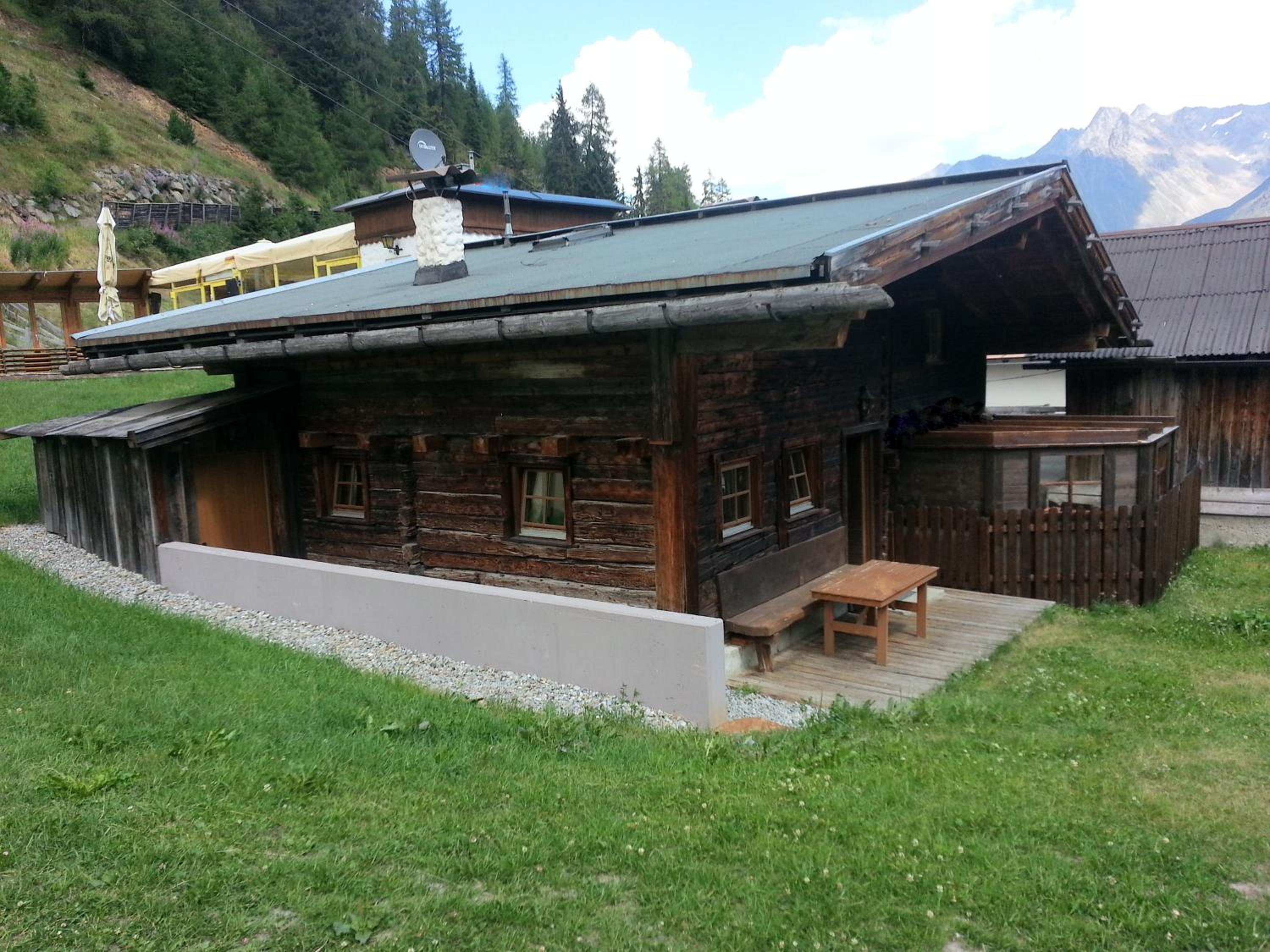 Hüttenzeit almhütte sölden